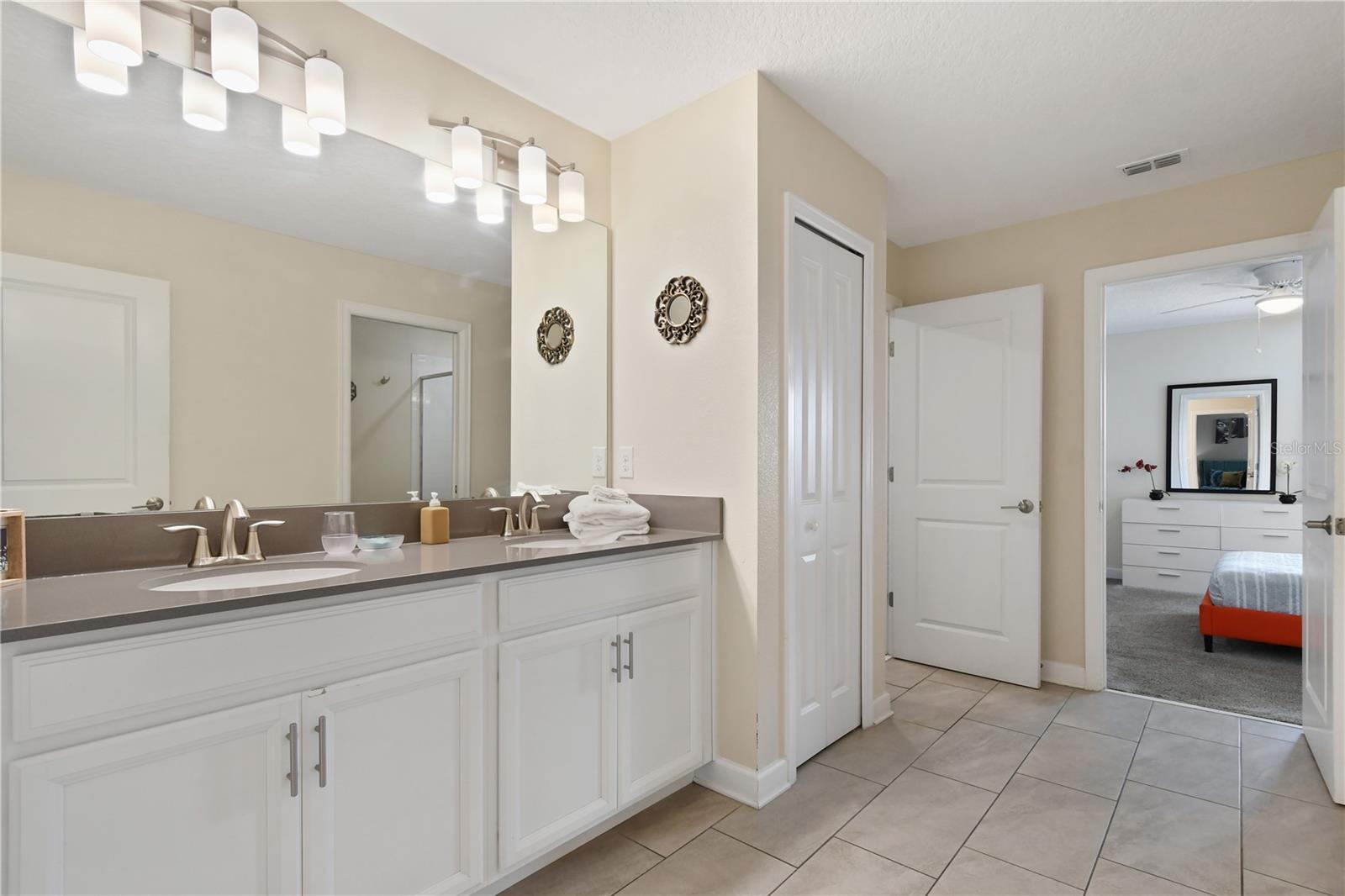 8834 CABOT CLIFFS DR