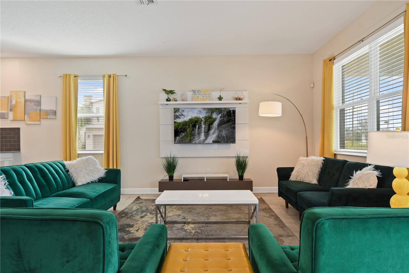 8834 CABOT CLIFFS DR