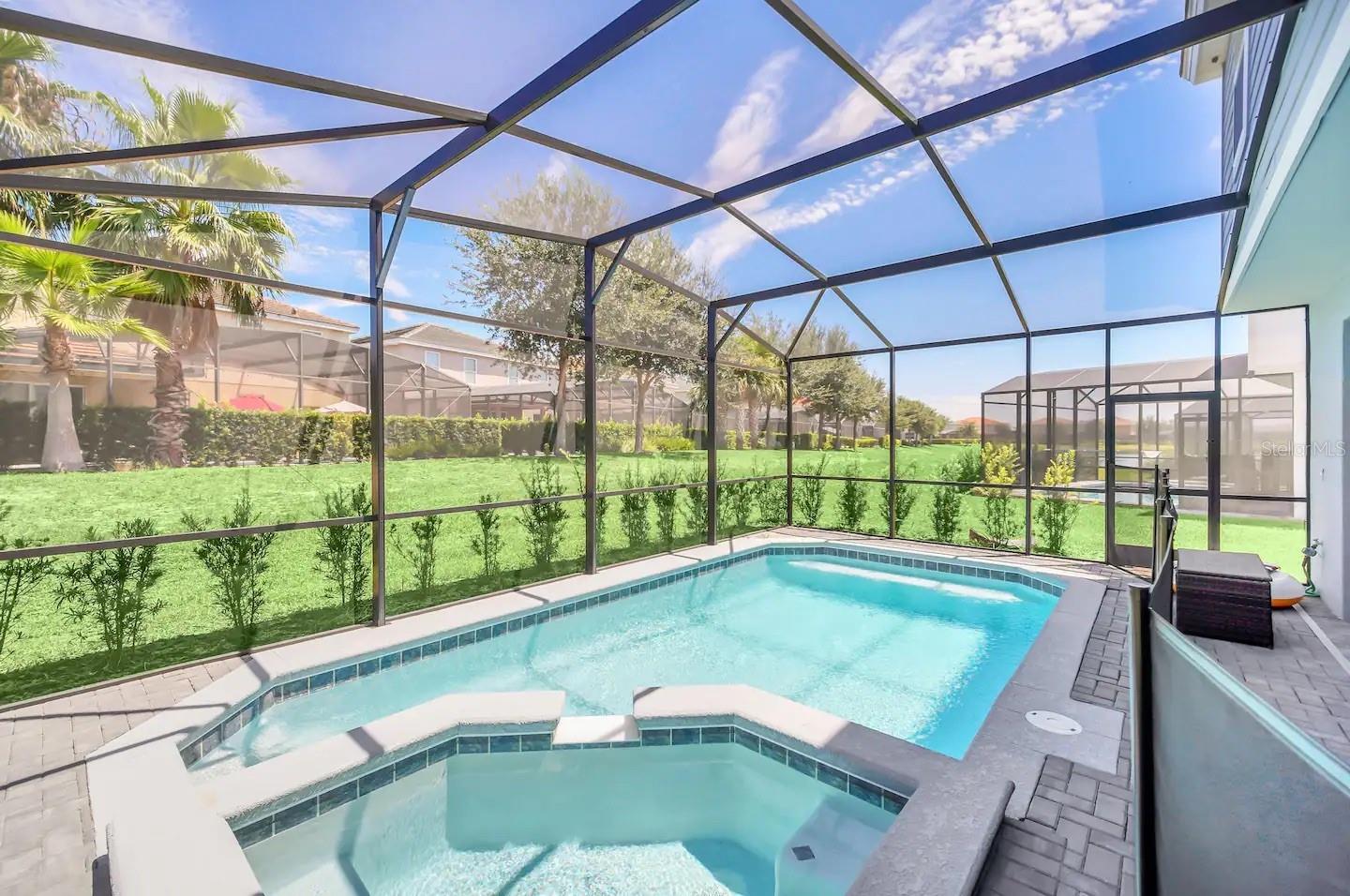 7263 OAKMOSS LOOP