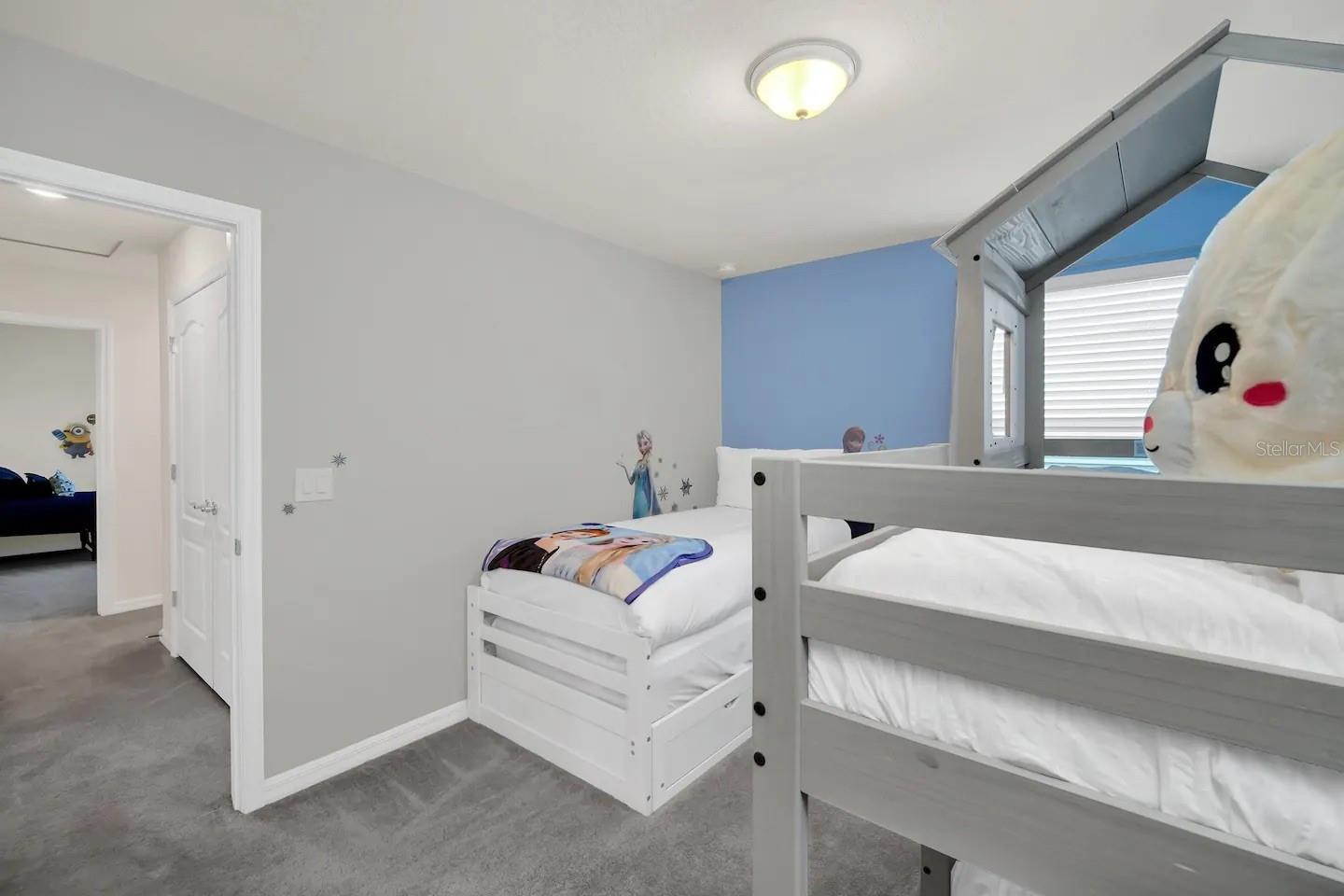 7263 OAKMOSS LOOP