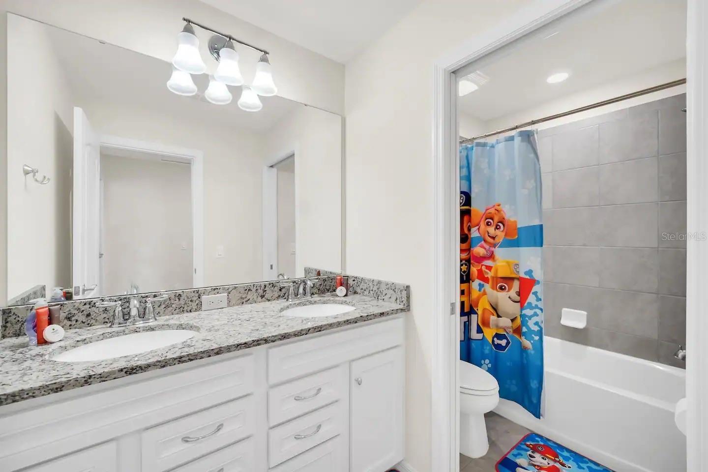 7263 OAKMOSS LOOP