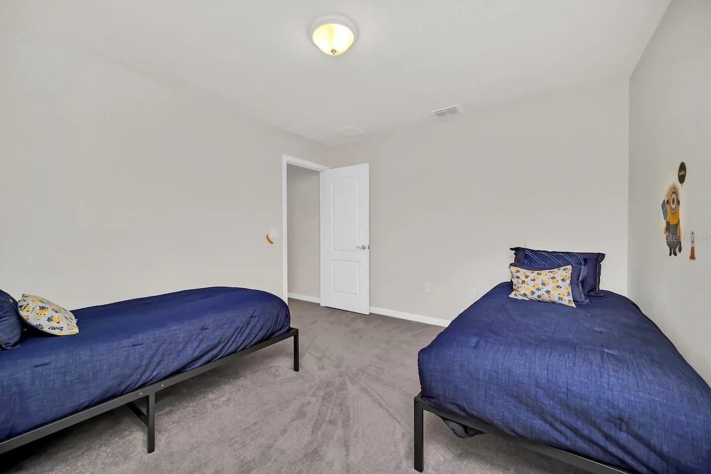 7263 OAKMOSS LOOP