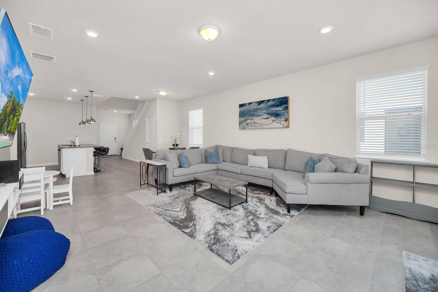 7263 OAKMOSS LOOP