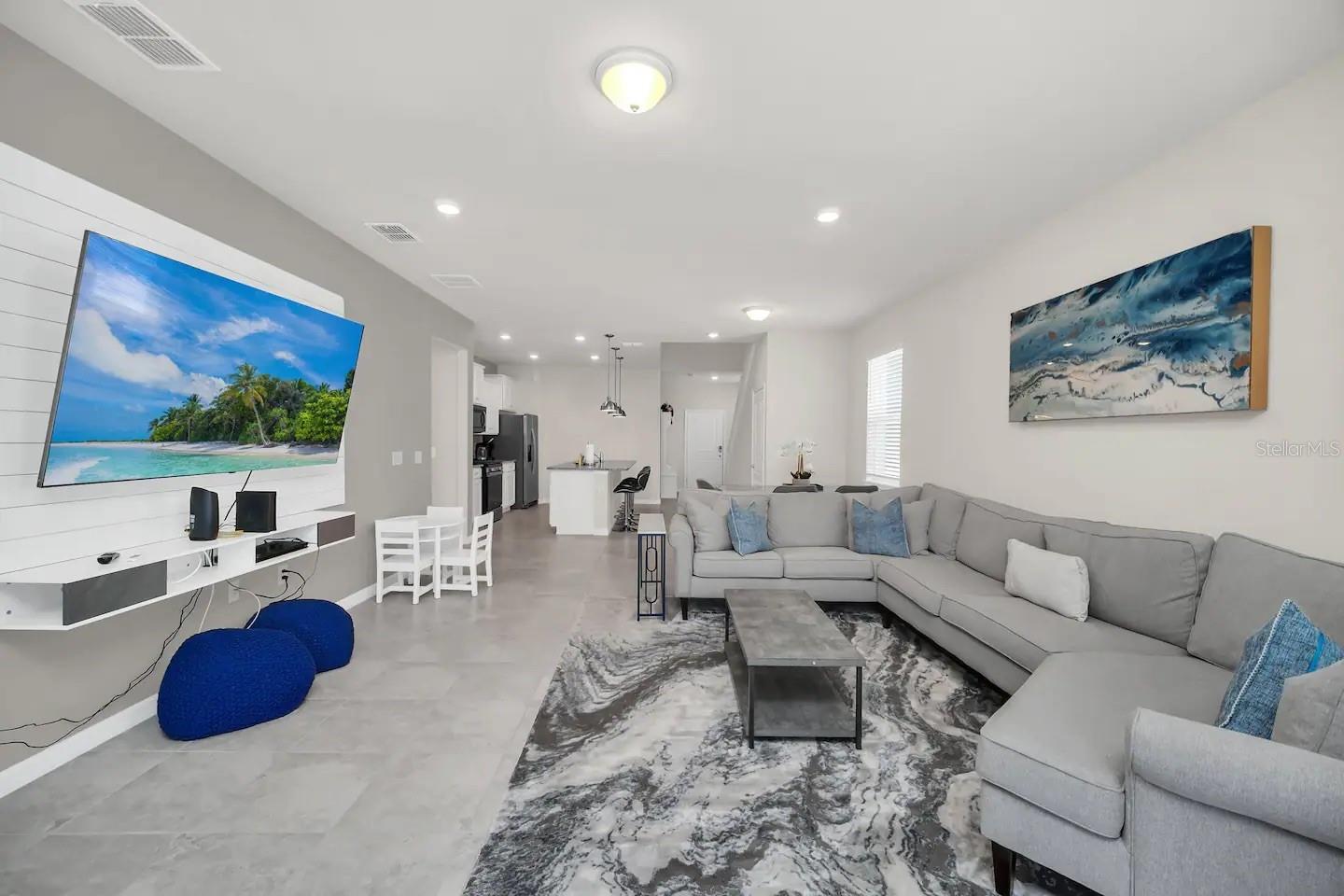 7263 OAKMOSS LOOP