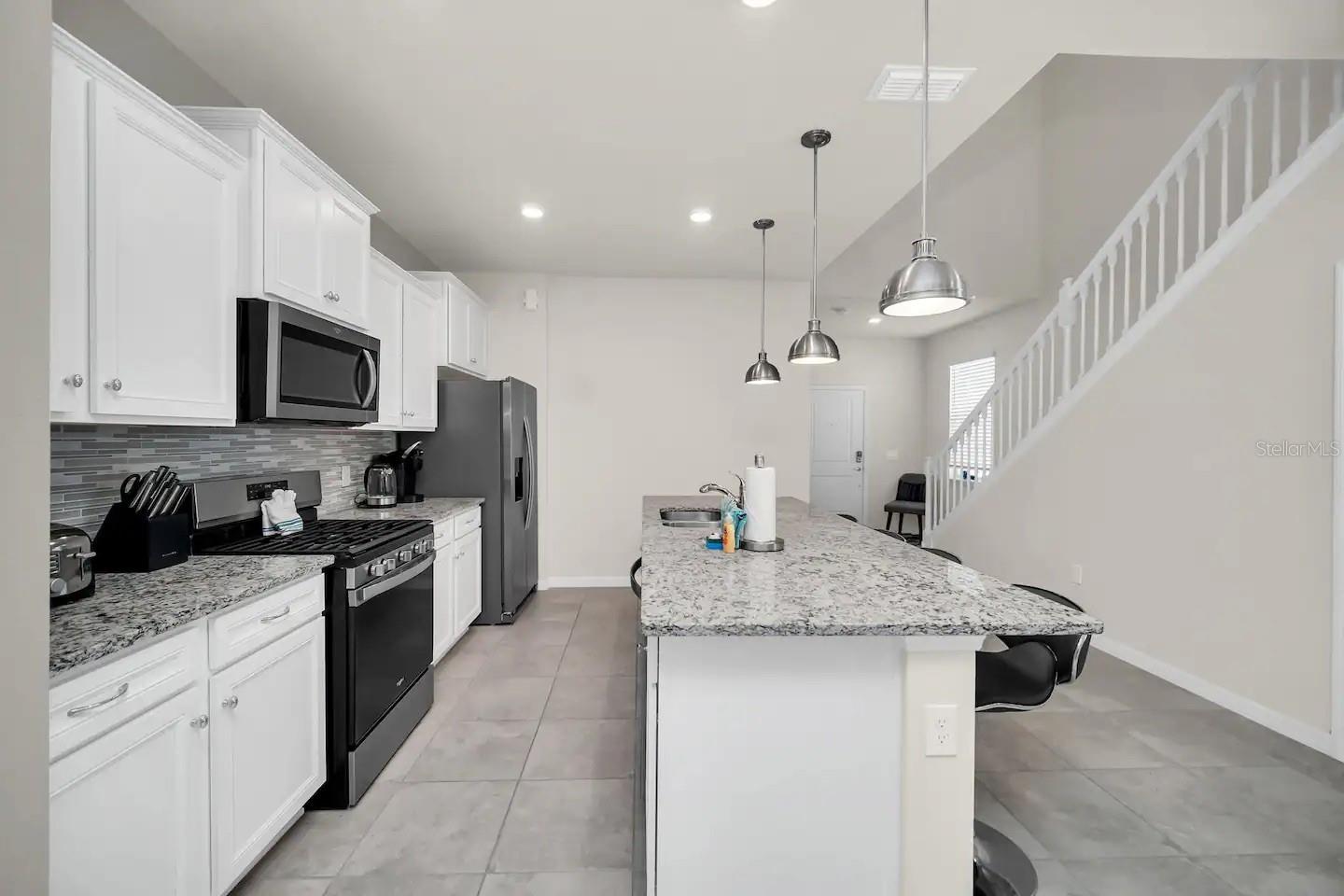 7263 OAKMOSS LOOP