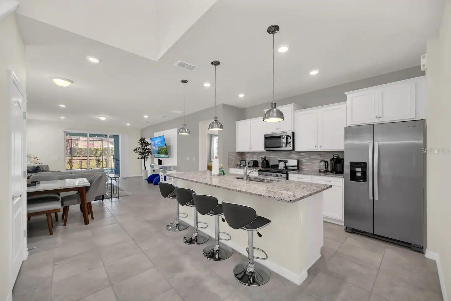 7263 OAKMOSS LOOP