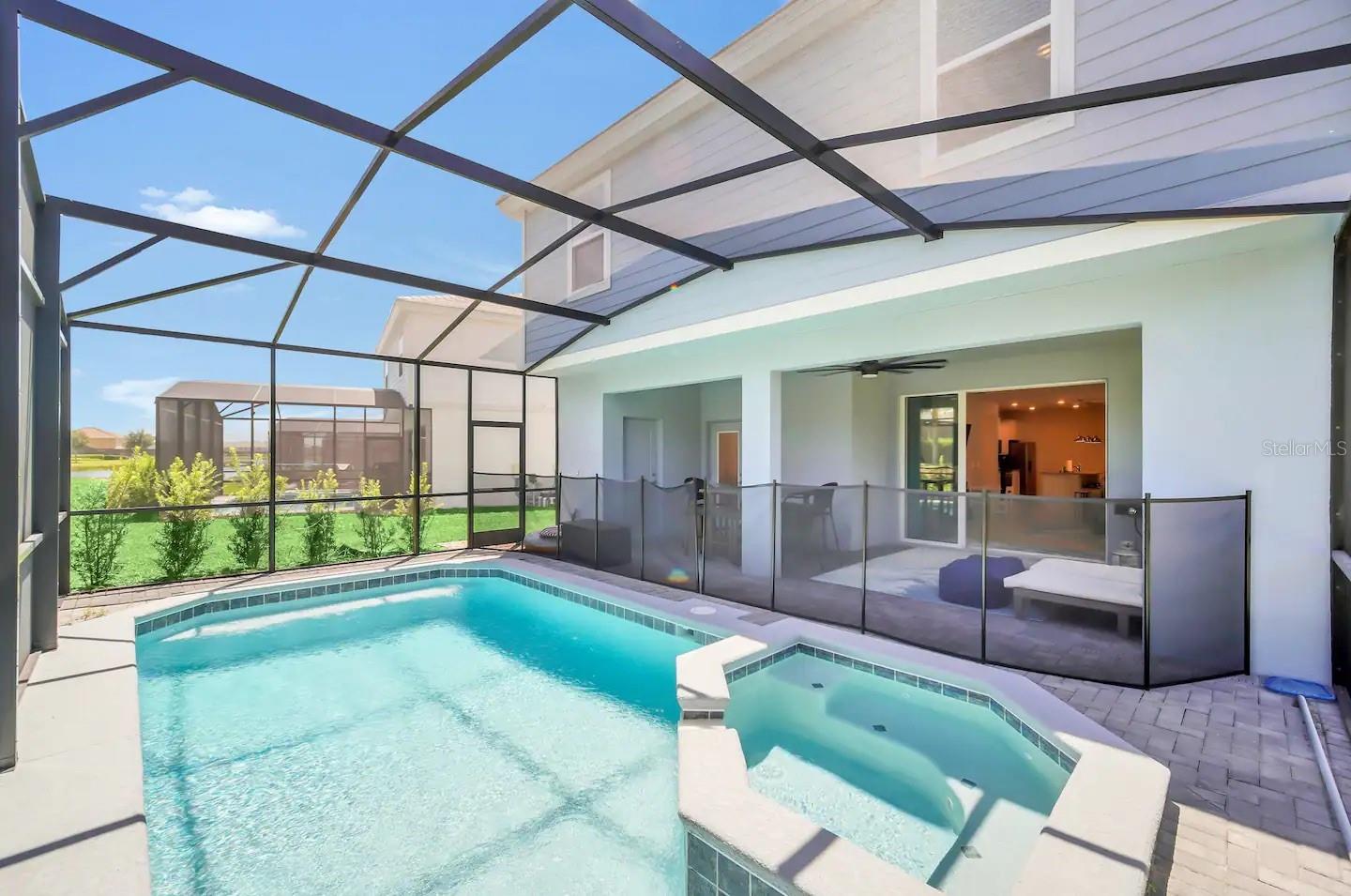 7263 OAKMOSS LOOP