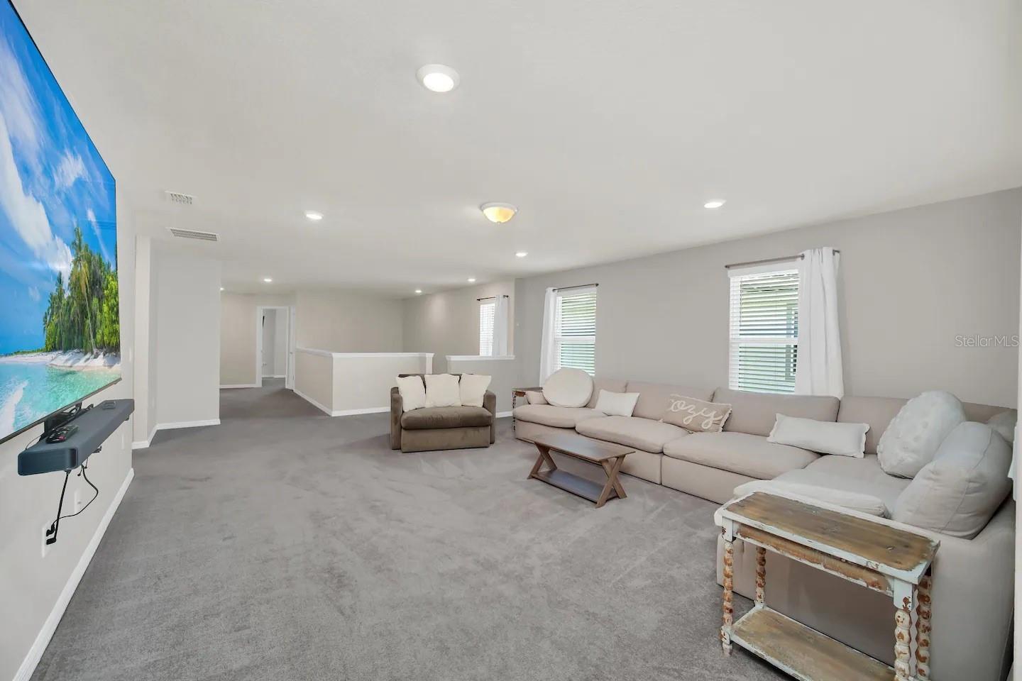 7263 OAKMOSS LOOP