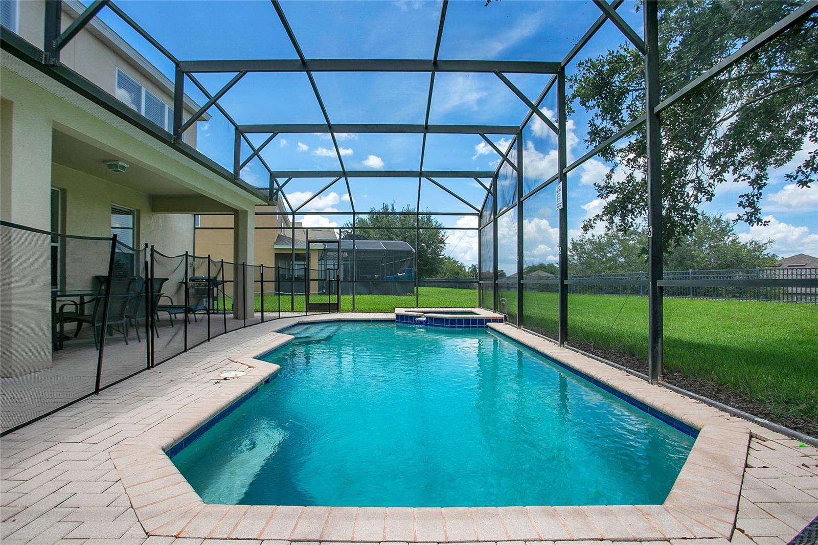 2669 MANESTY LN