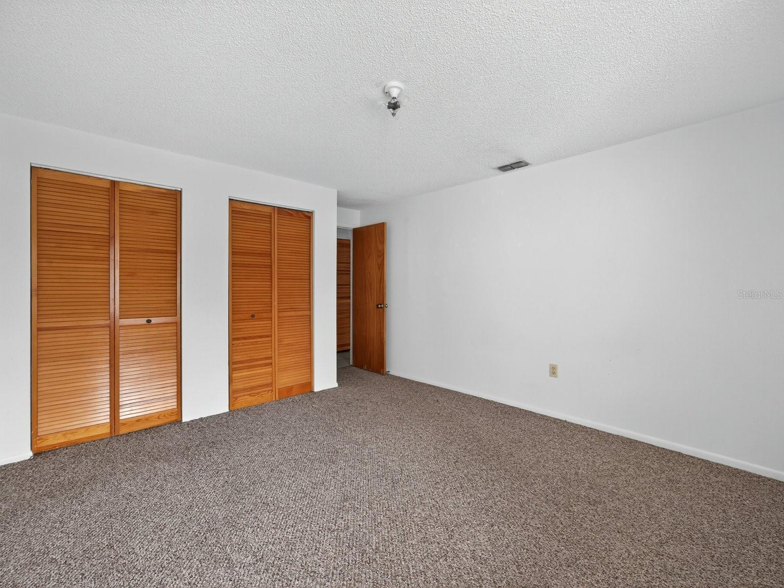 408 COUNTRY LANE #408