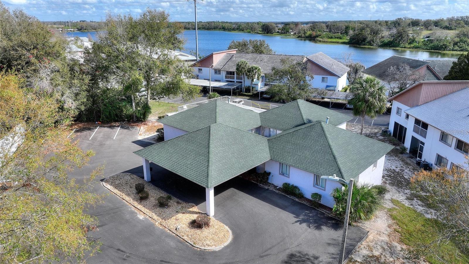 408 COUNTRY LANE #408
