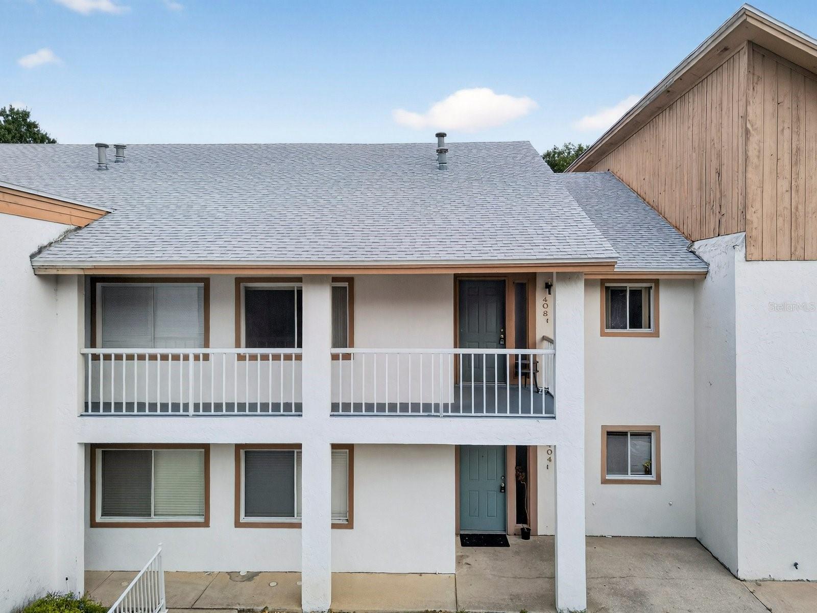 408 COUNTRY LANE #408