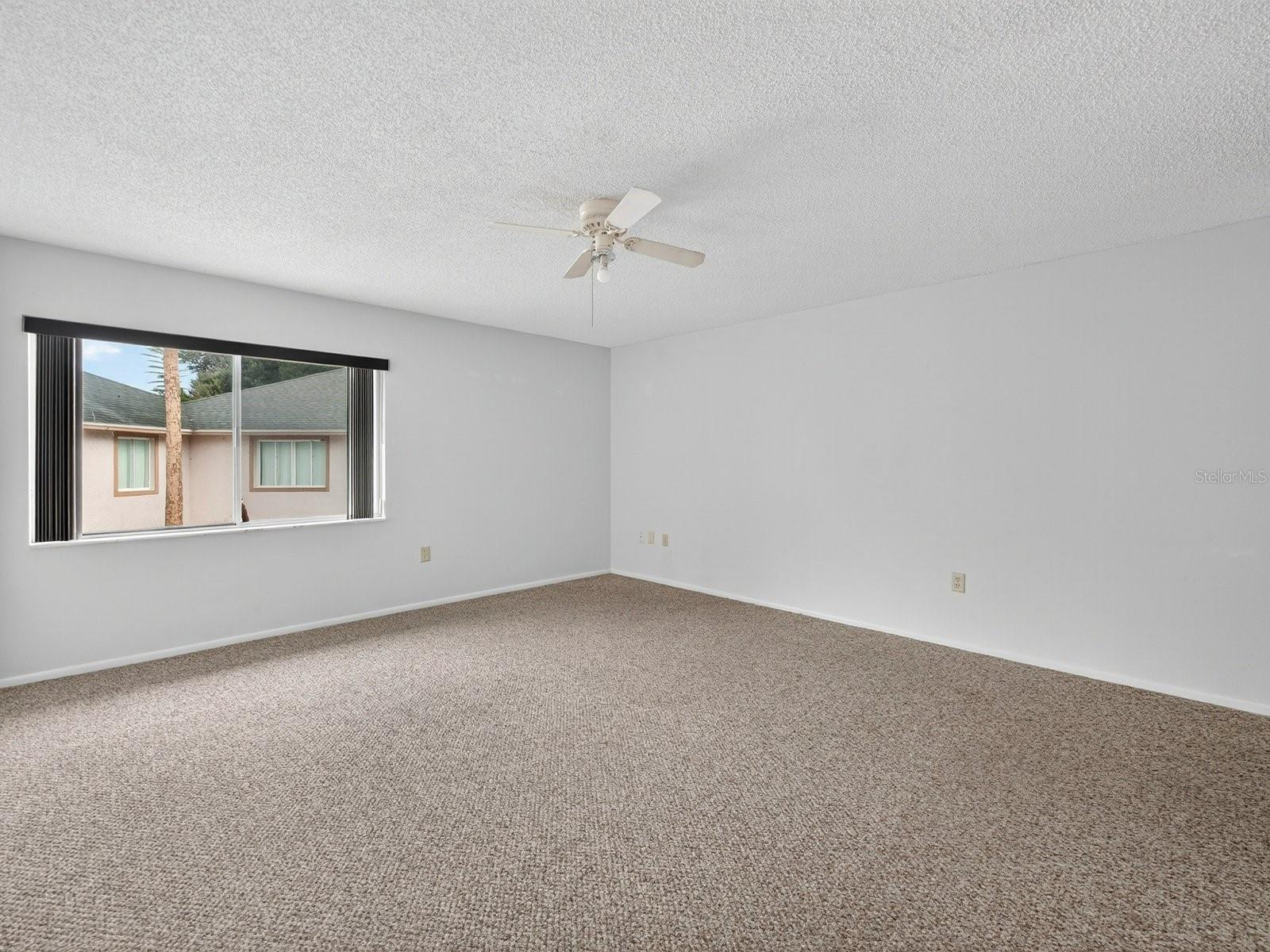 408 COUNTRY LANE #408