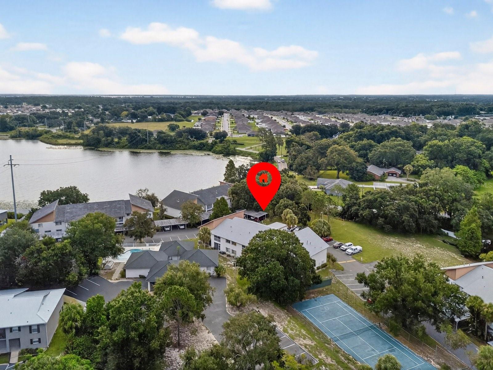 408 COUNTRY LANE #408