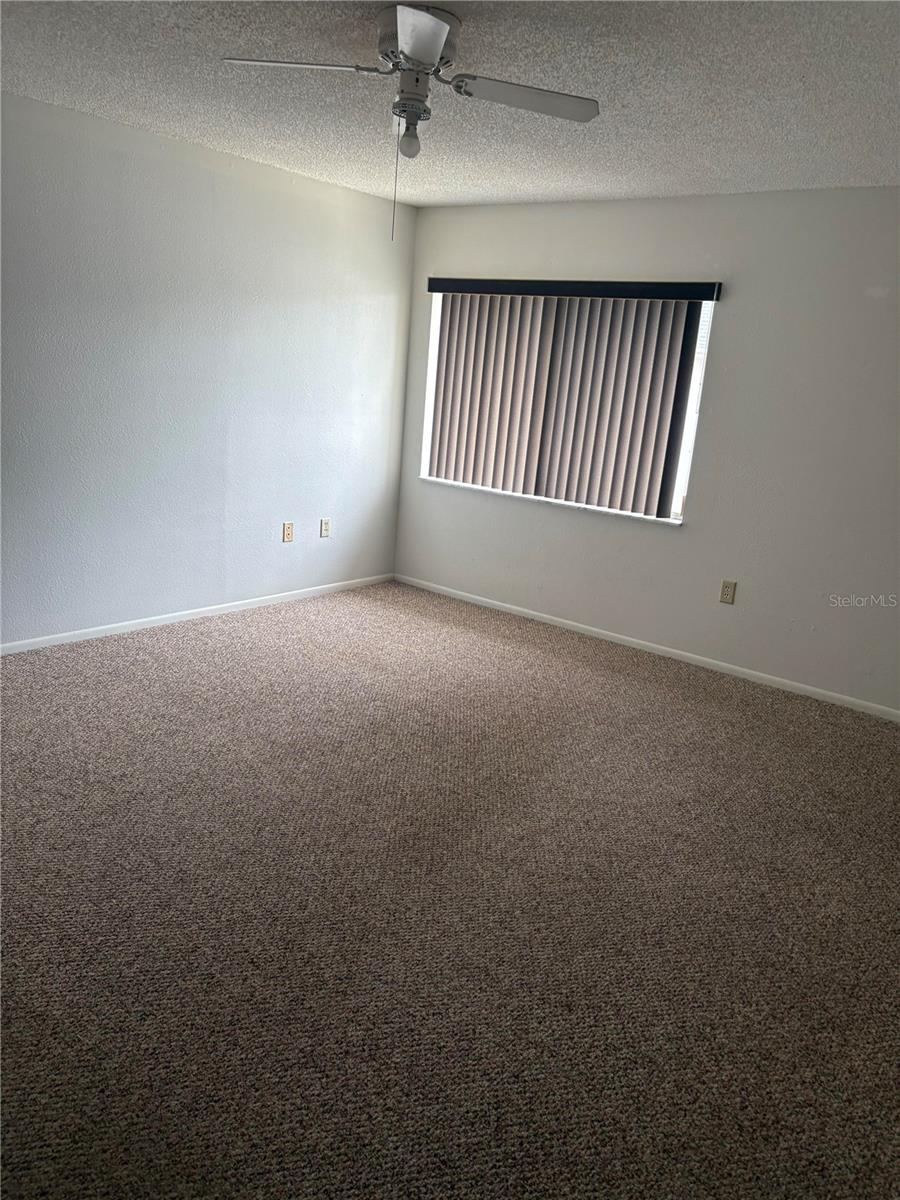 408 COUNTRY LANE #408
