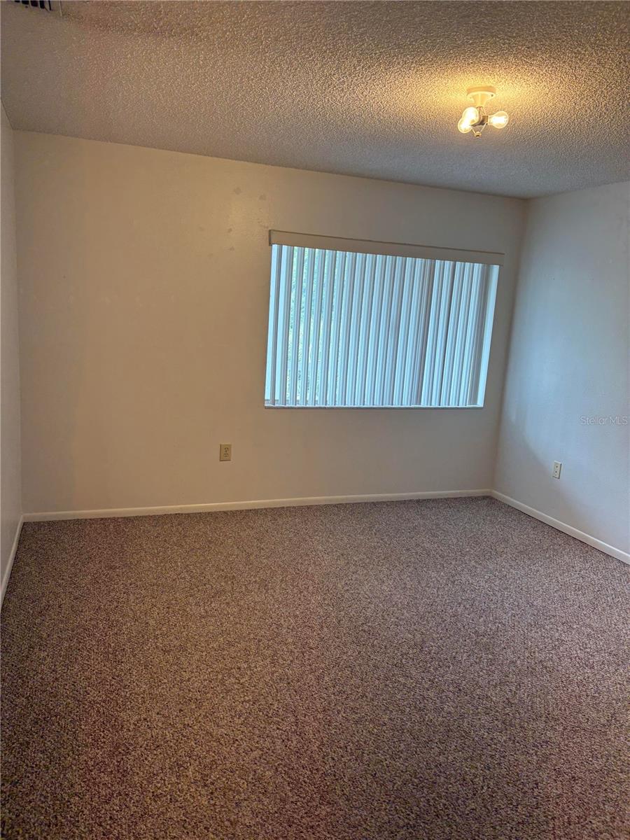 408 COUNTRY LANE #408