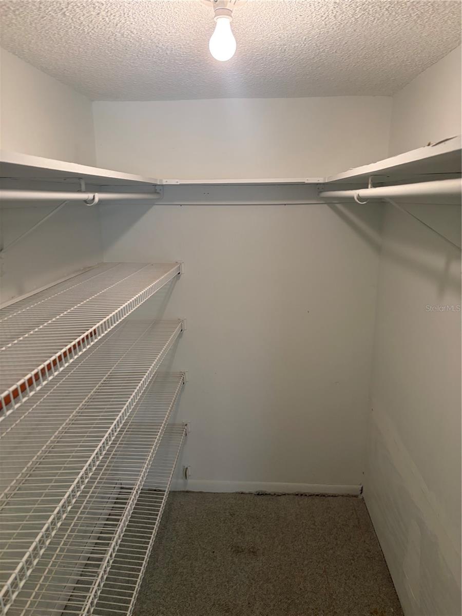 400 EL CAMINO DR #114