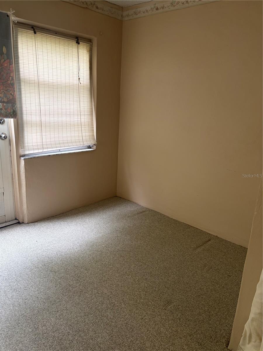 400 EL CAMINO DR #114