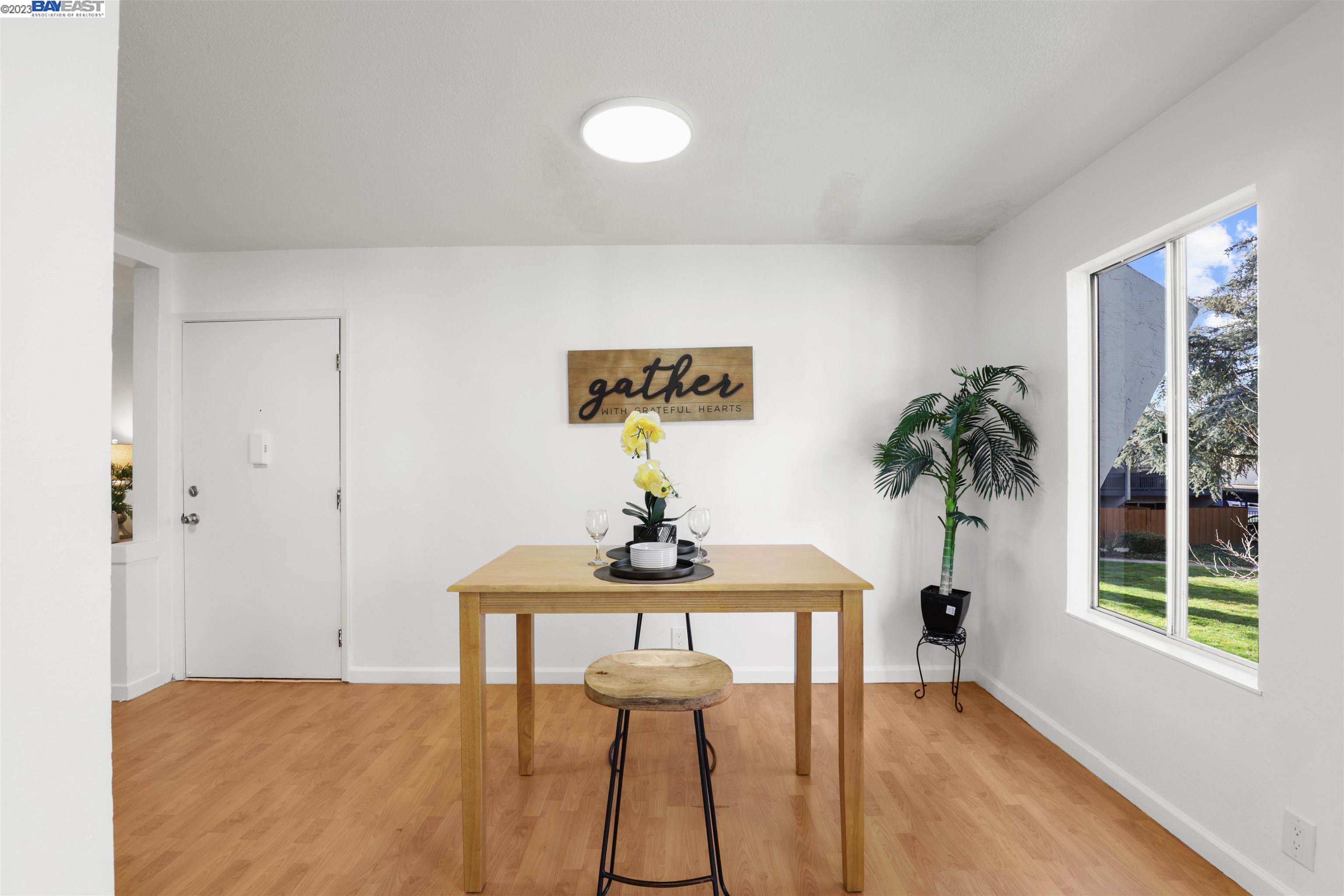 1001 Murrieta Blvd # 114