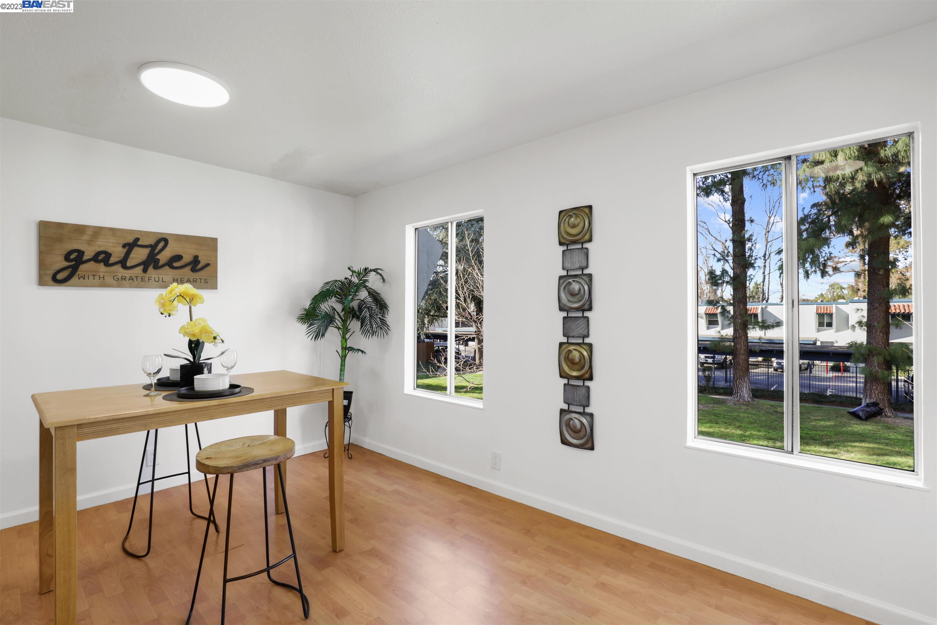 1001 Murrieta Blvd # 114