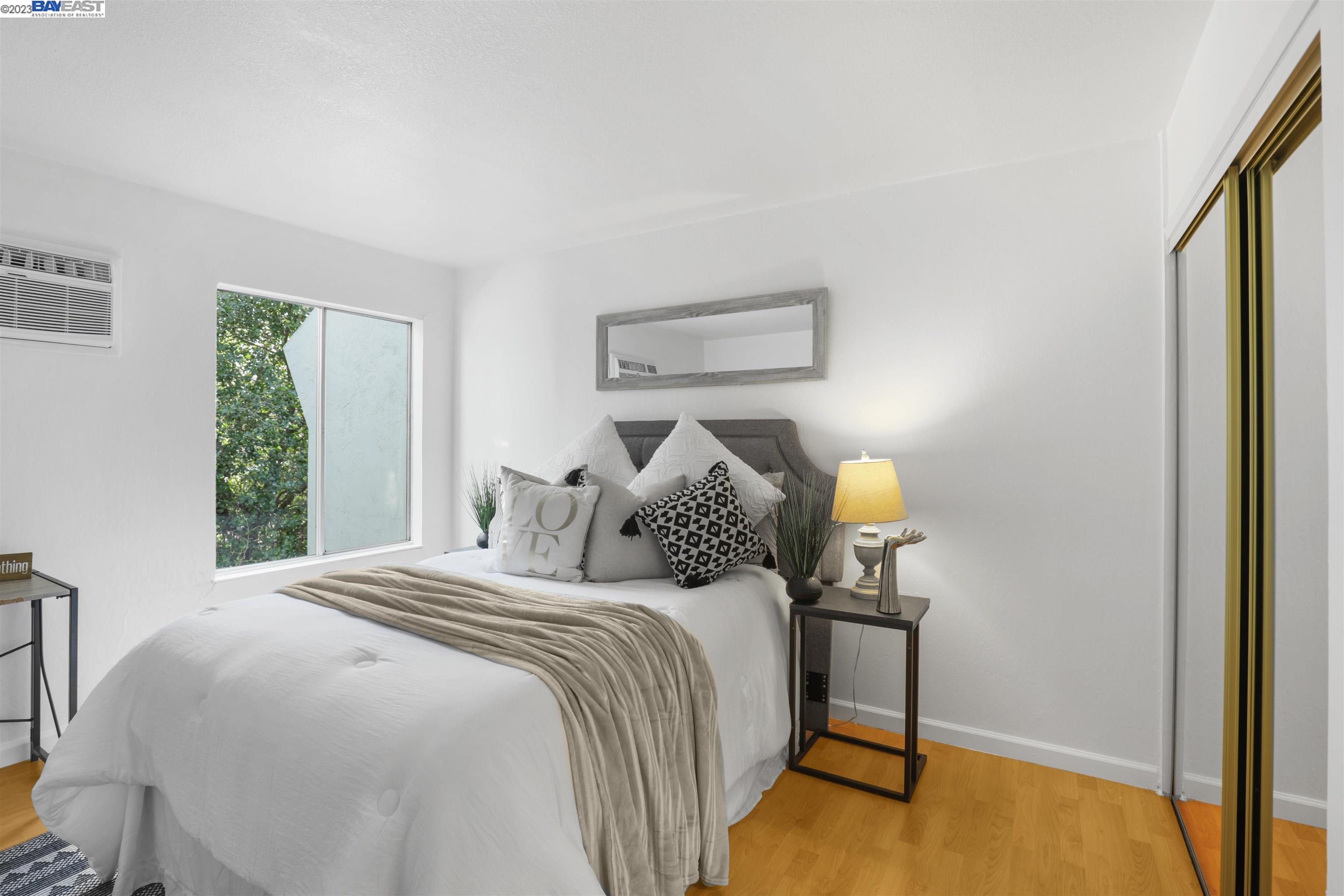 1001 Murrieta Blvd # 114