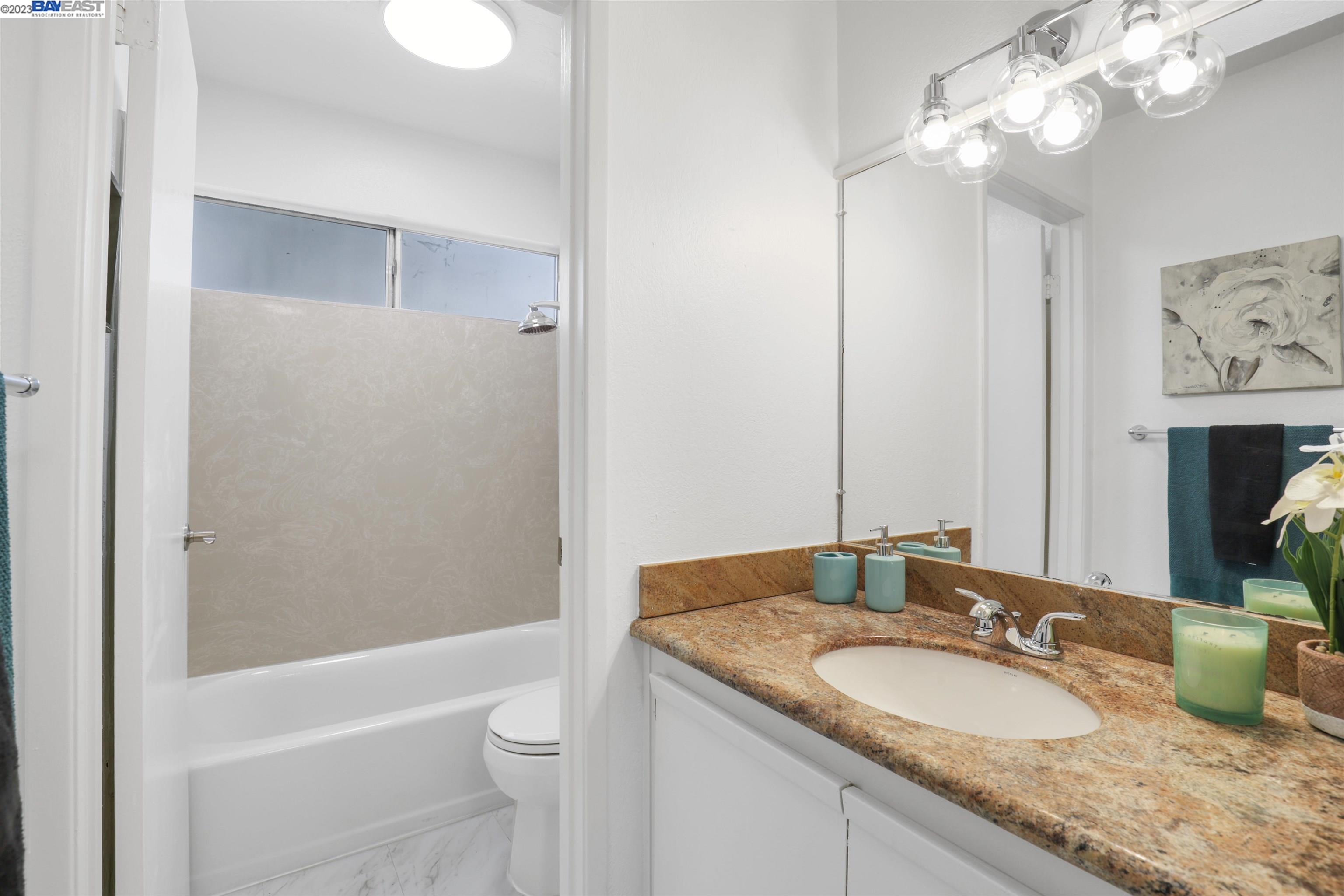 1001 Murrieta Blvd # 114