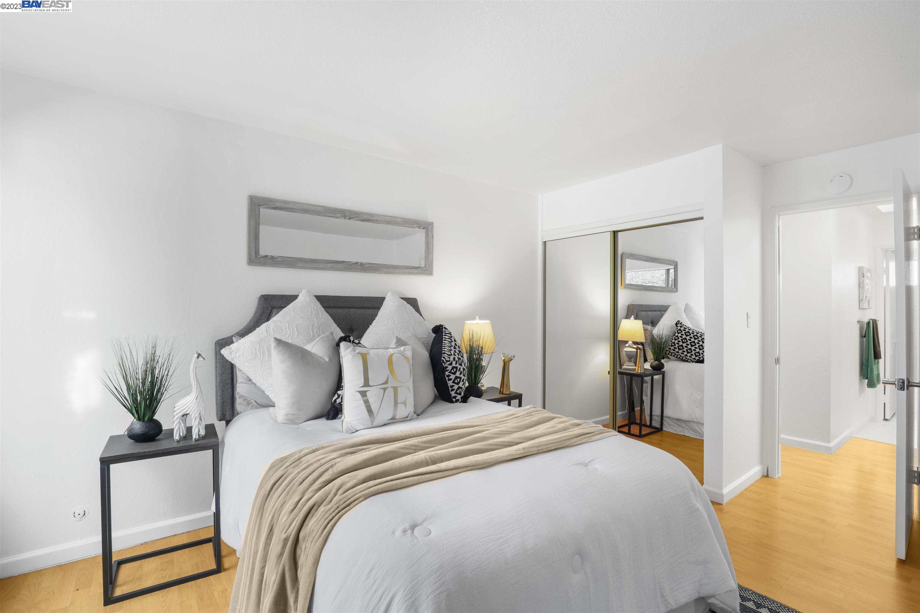 1001 Murrieta Blvd # 114