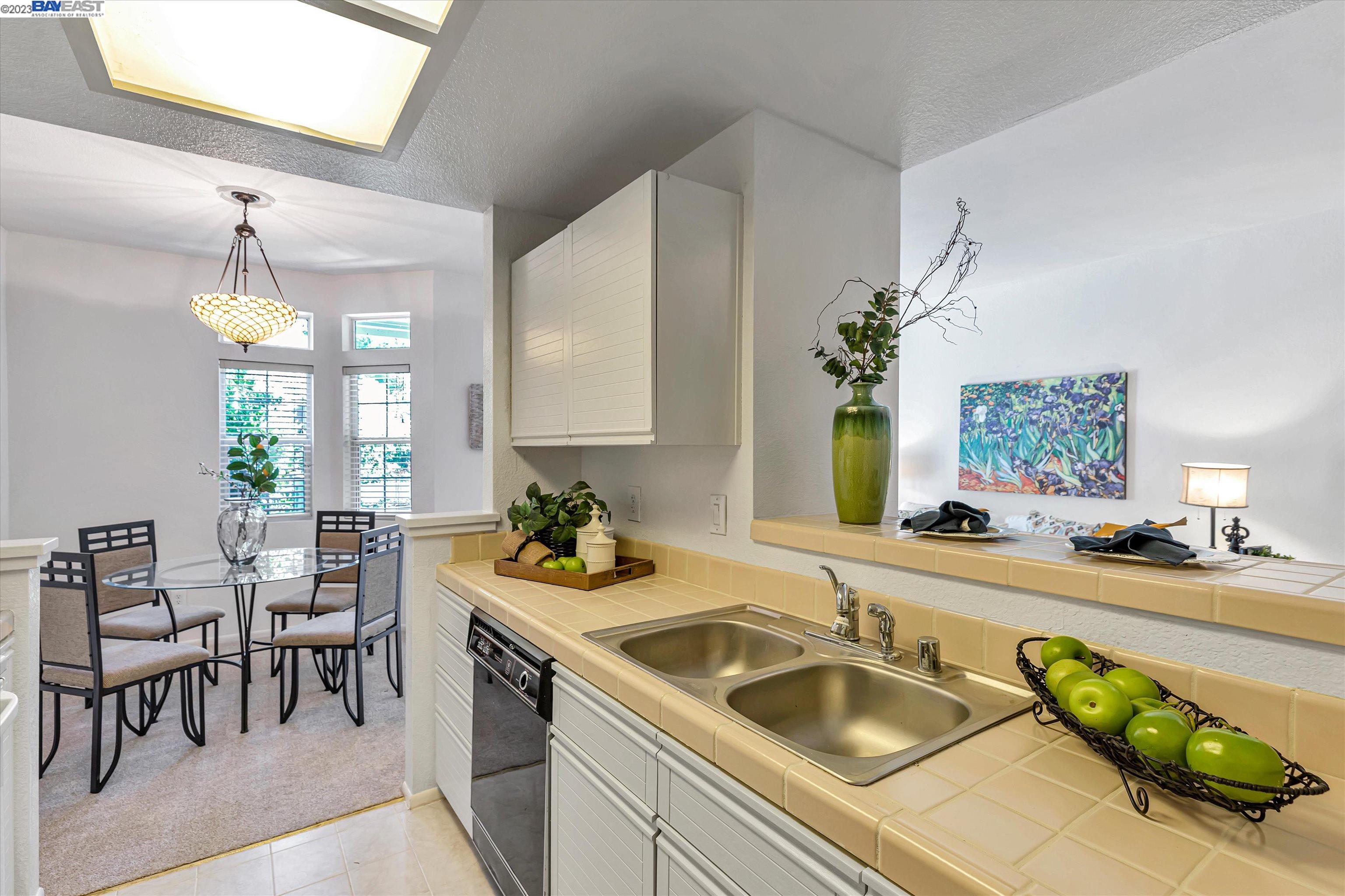 7855 Canyon Meadow Cir Unit: E