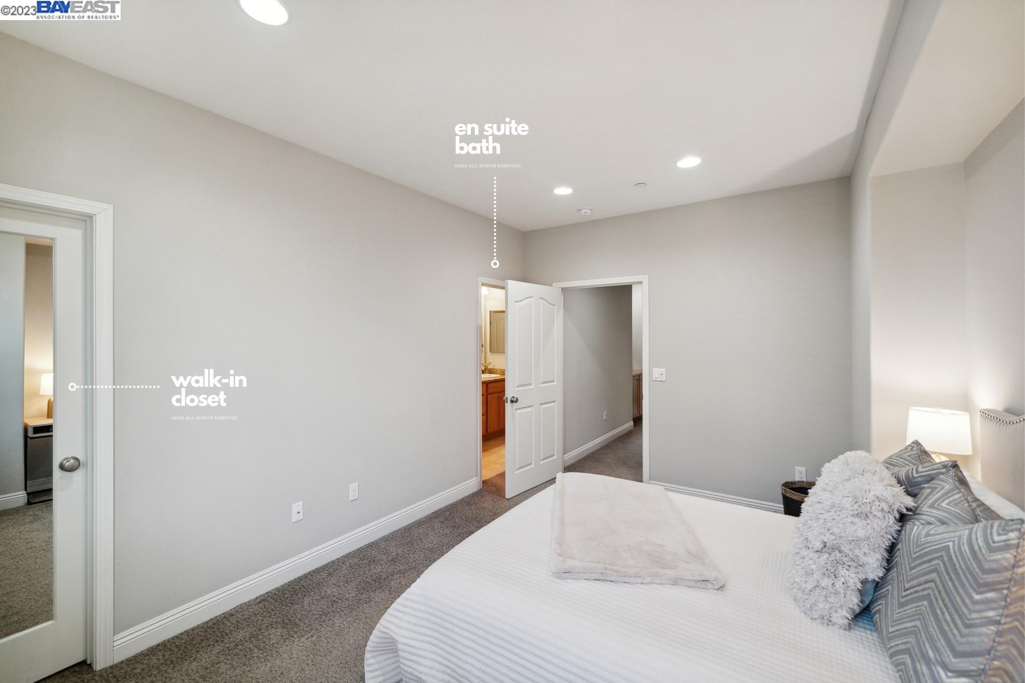 6602 S Mariposa Lane