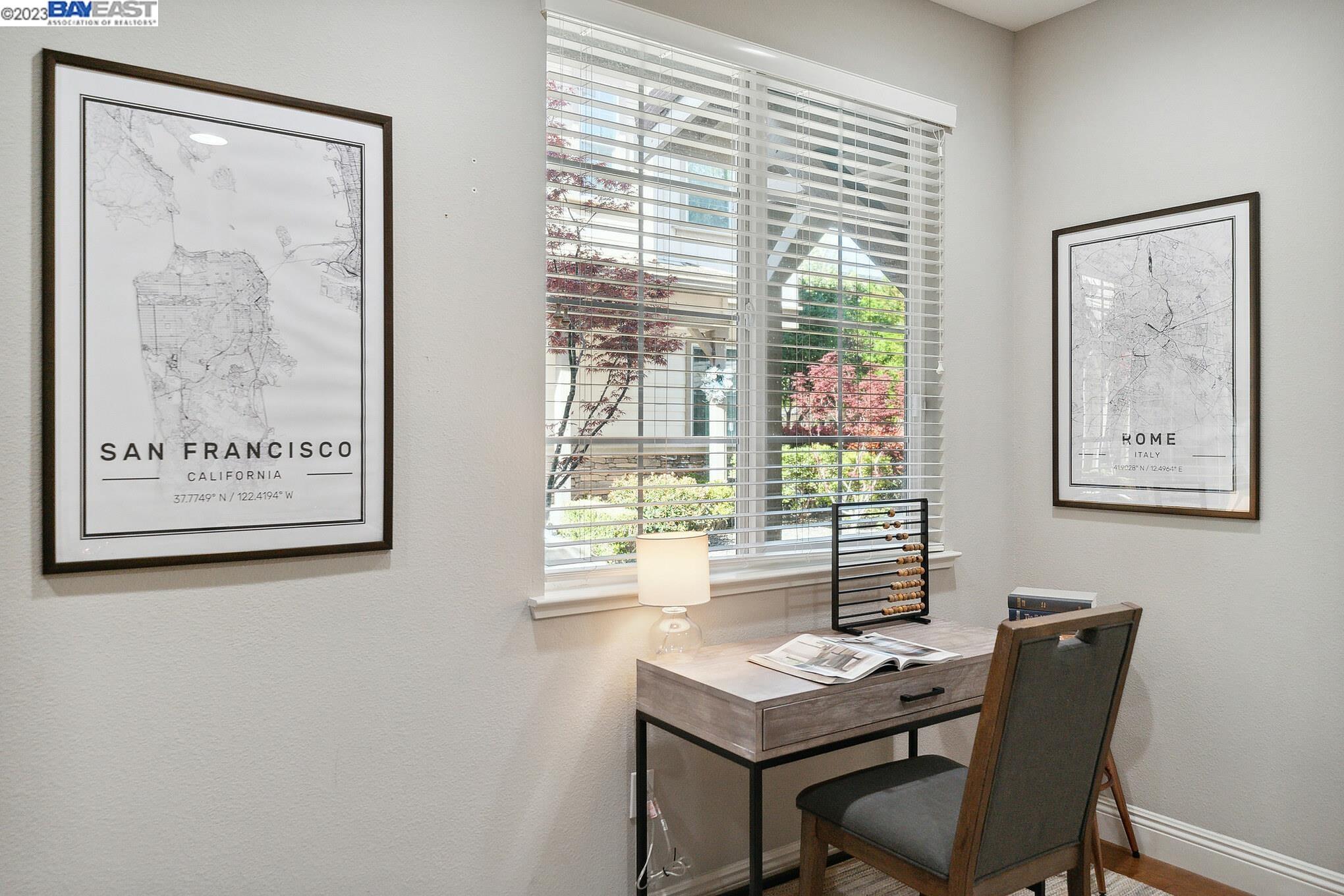 6602 S Mariposa Lane