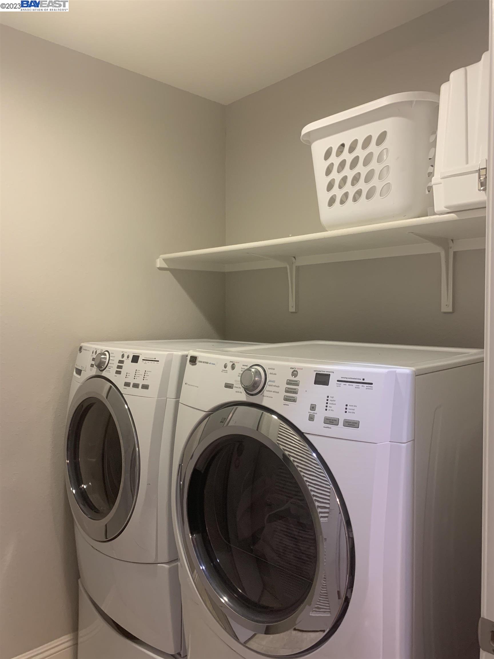 6602 S Mariposa Lane