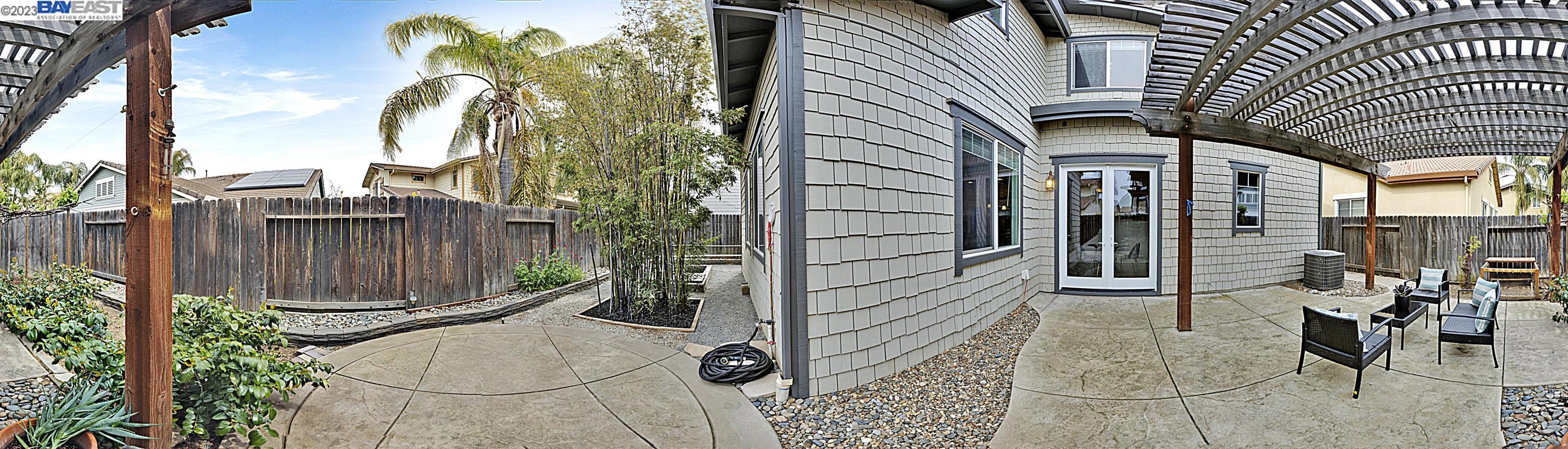 1649 Whispering Wind Dr