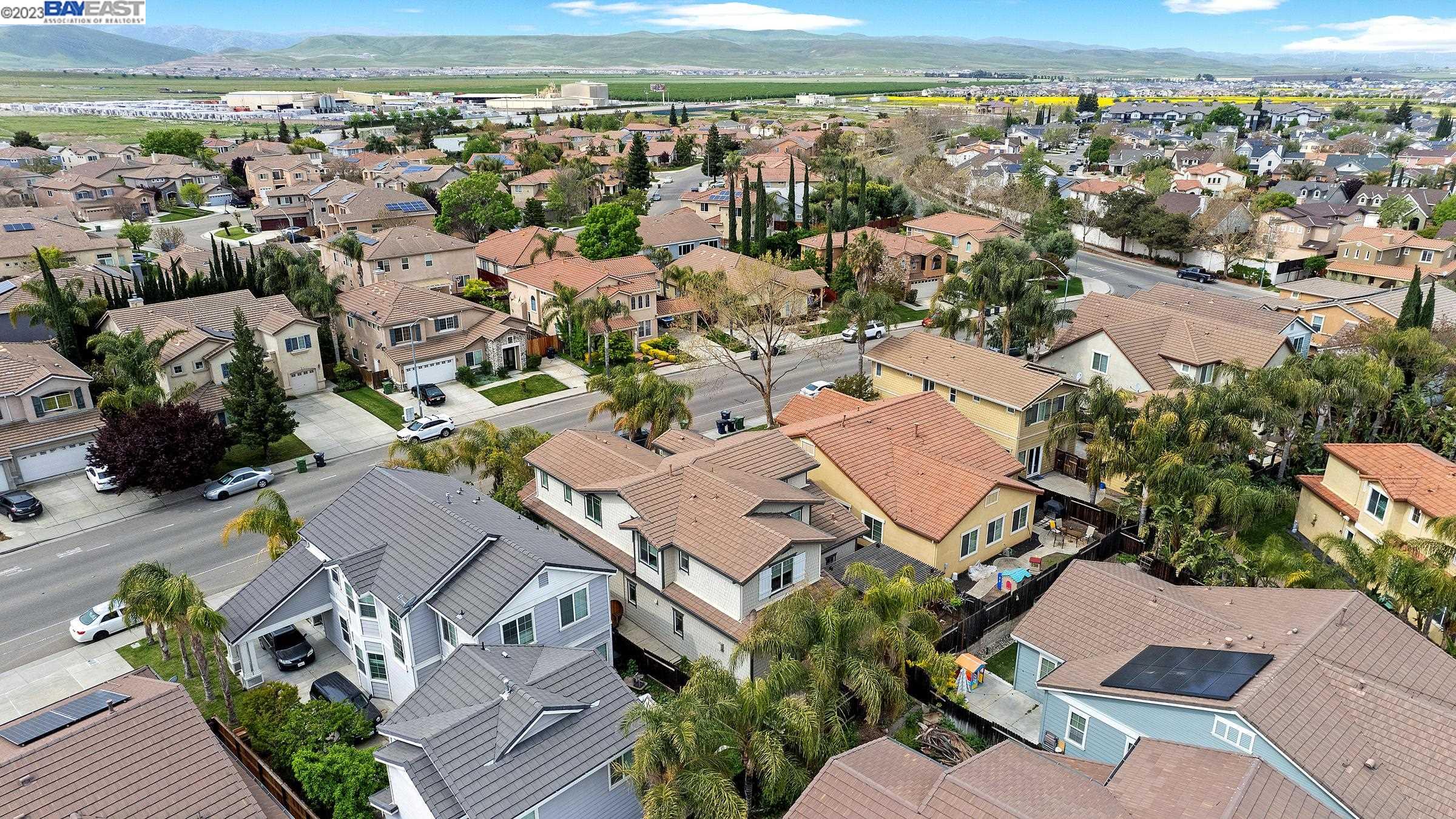 1649 Whispering Wind Dr