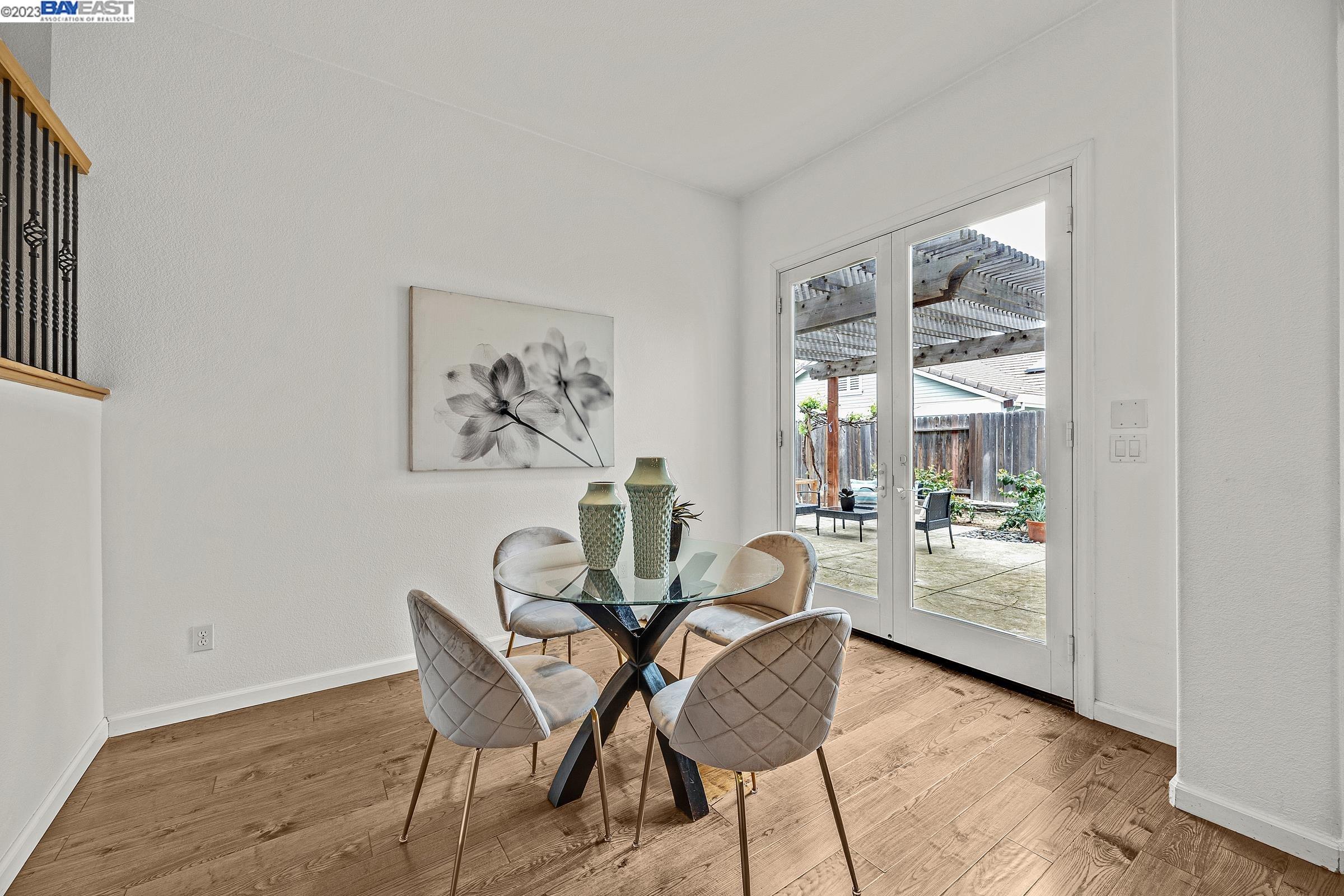 1649 Whispering Wind Dr