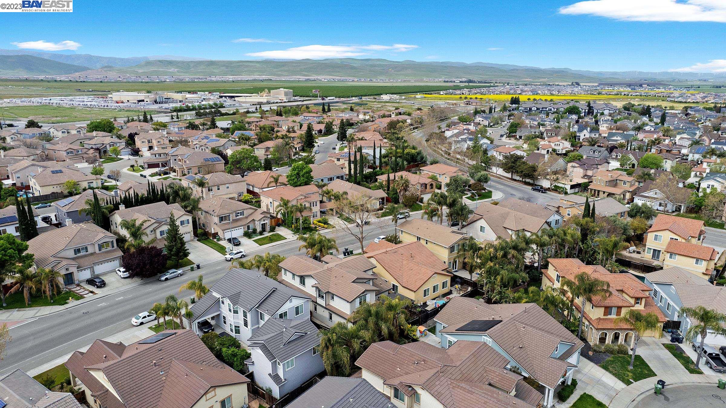 1649 Whispering Wind Dr