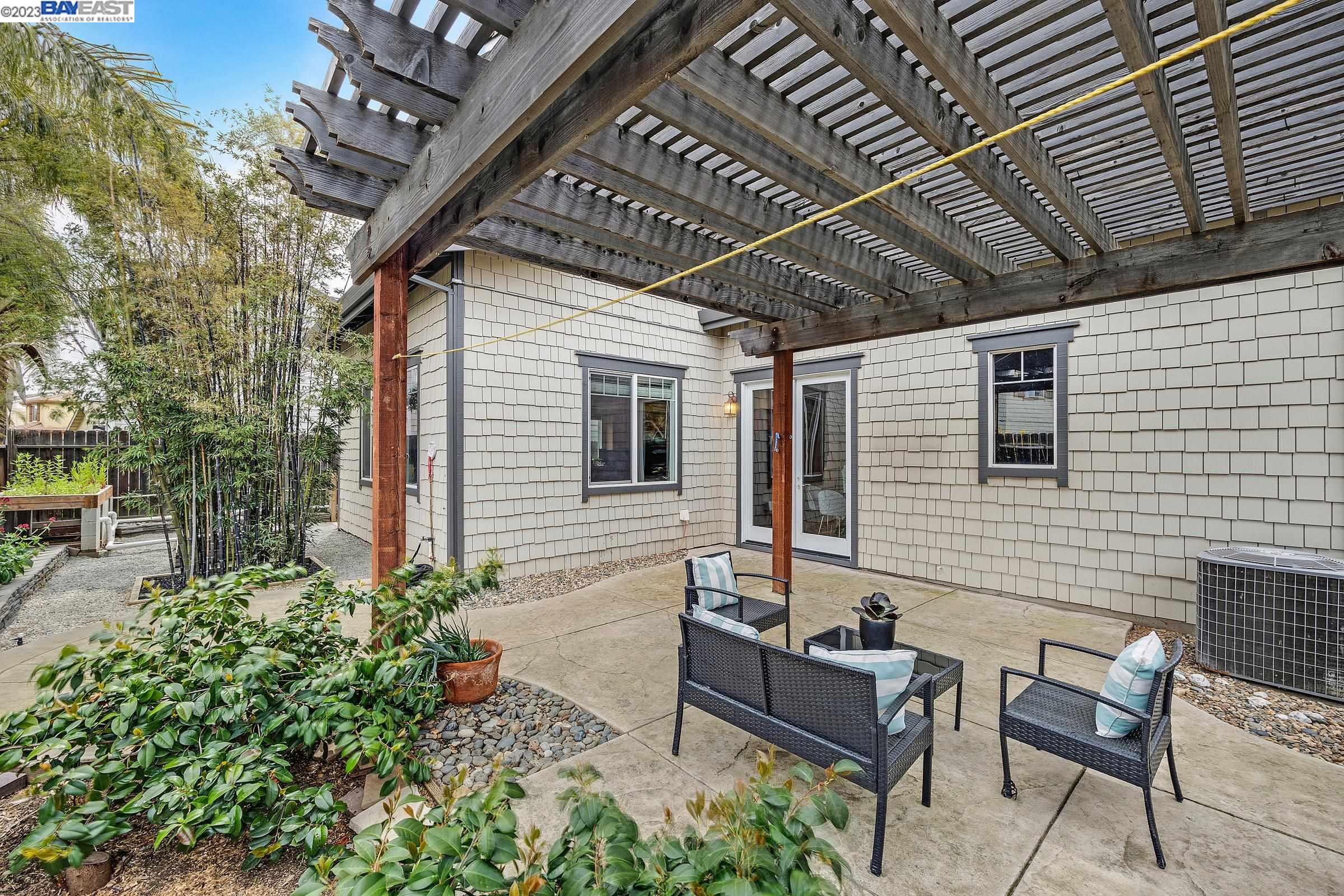 1649 Whispering Wind Dr