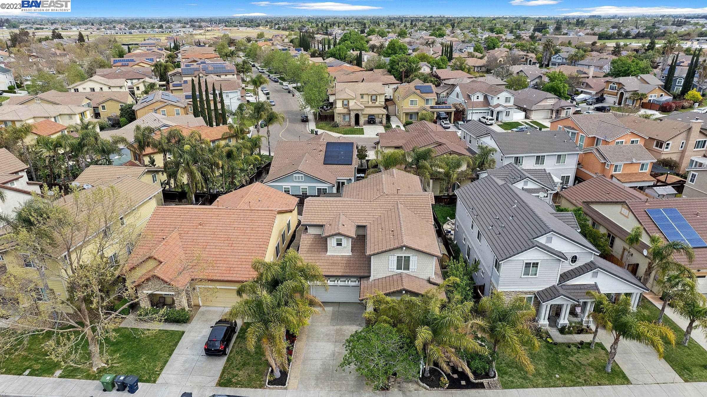 1649 Whispering Wind Dr