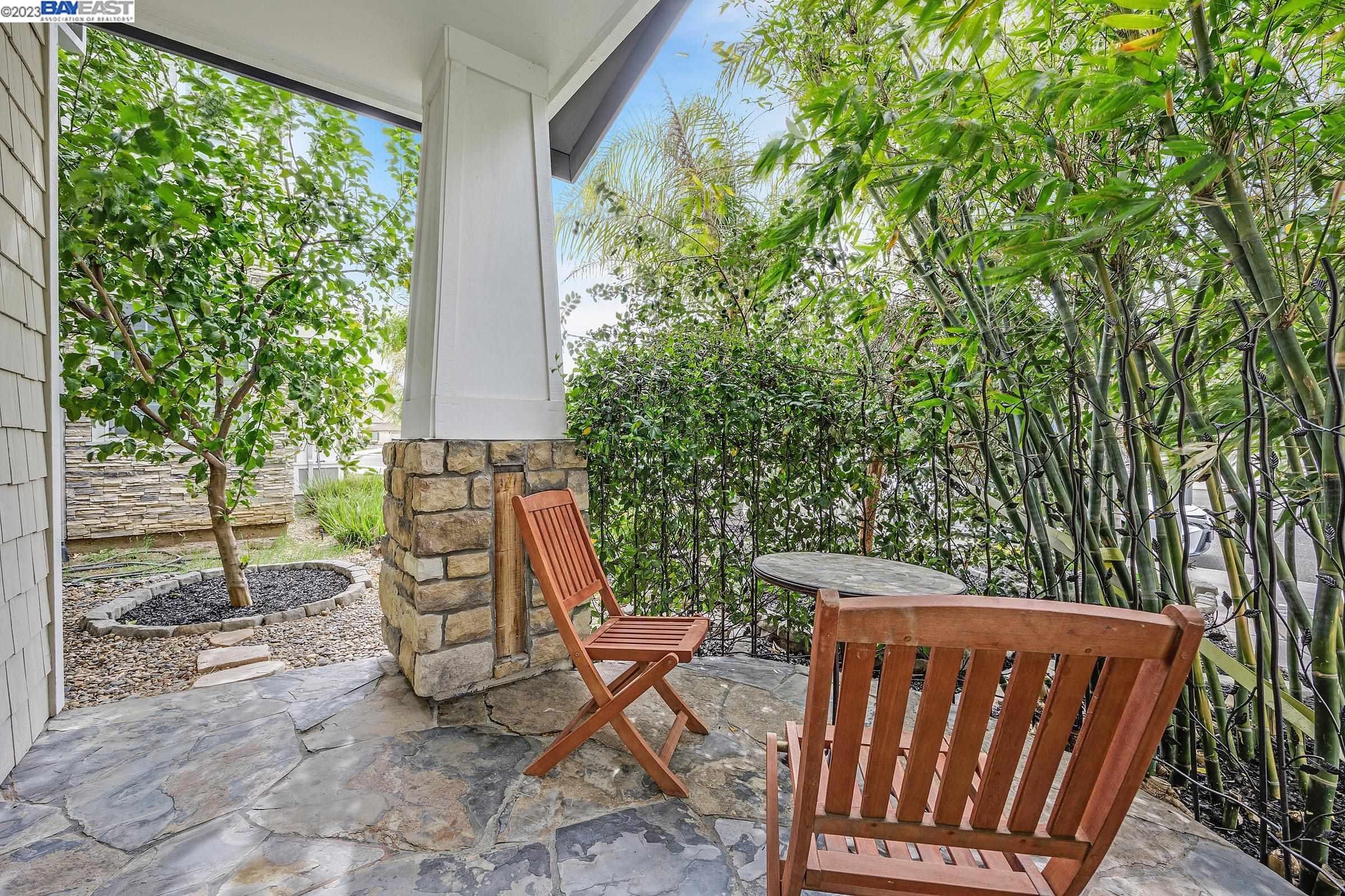 1649 Whispering Wind Dr