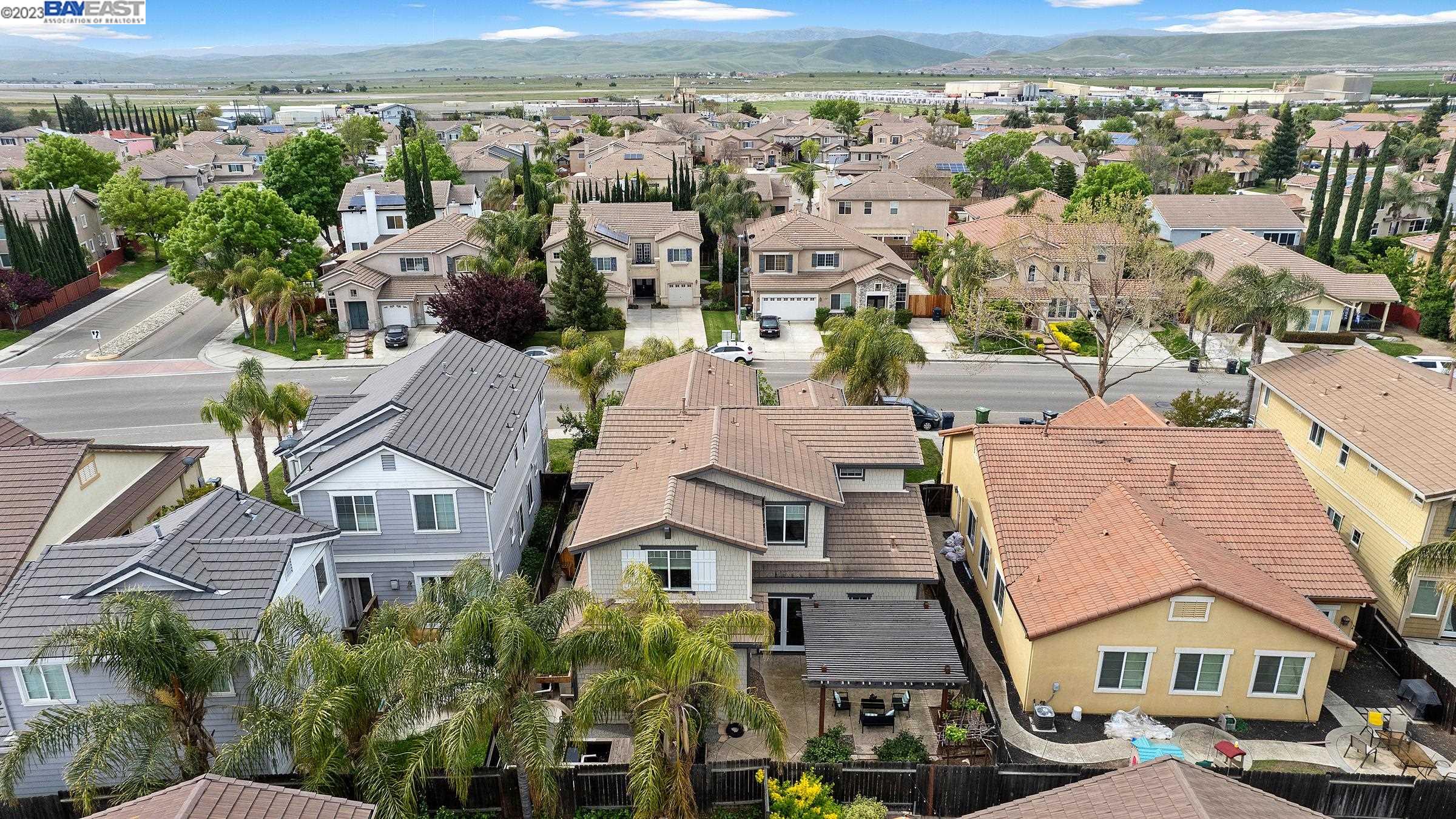 1649 Whispering Wind Dr