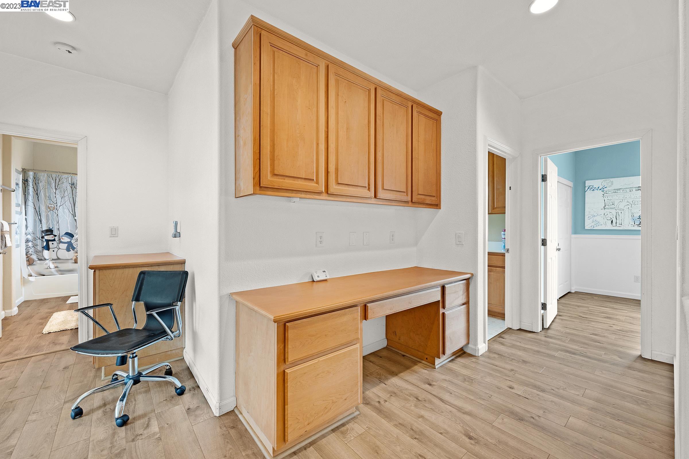 1649 Whispering Wind Dr