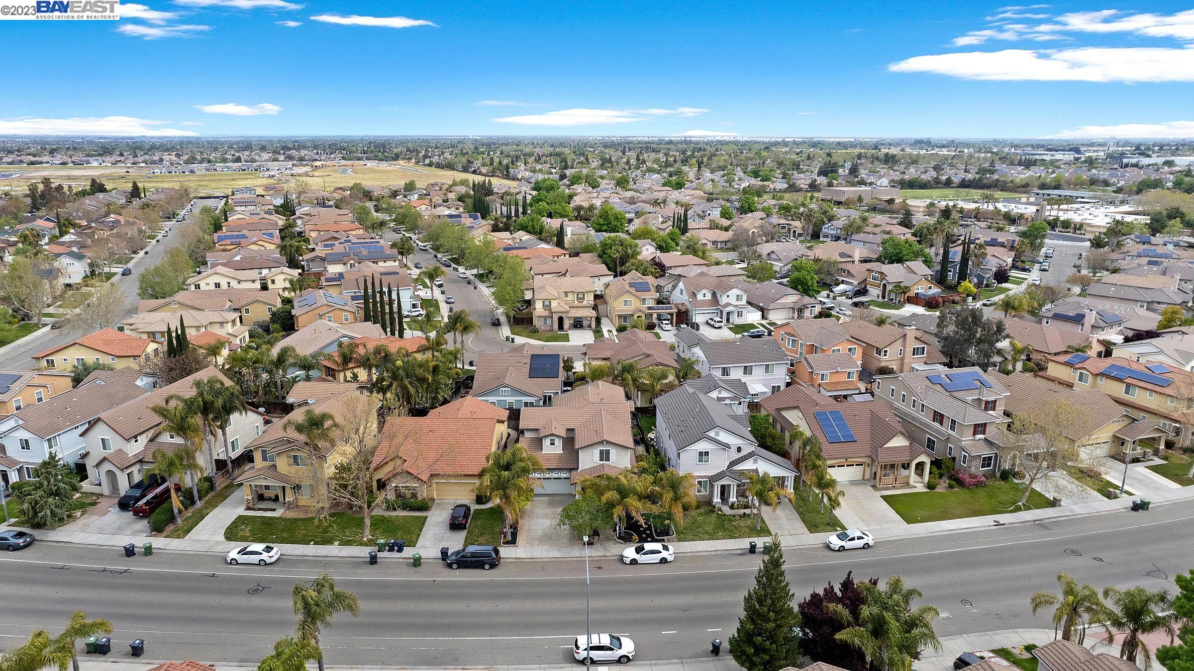 1649 Whispering Wind Dr