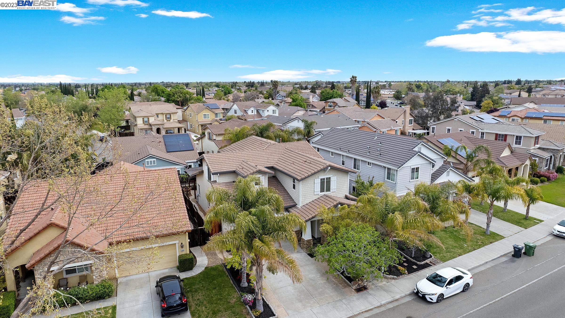 1649 Whispering Wind Dr