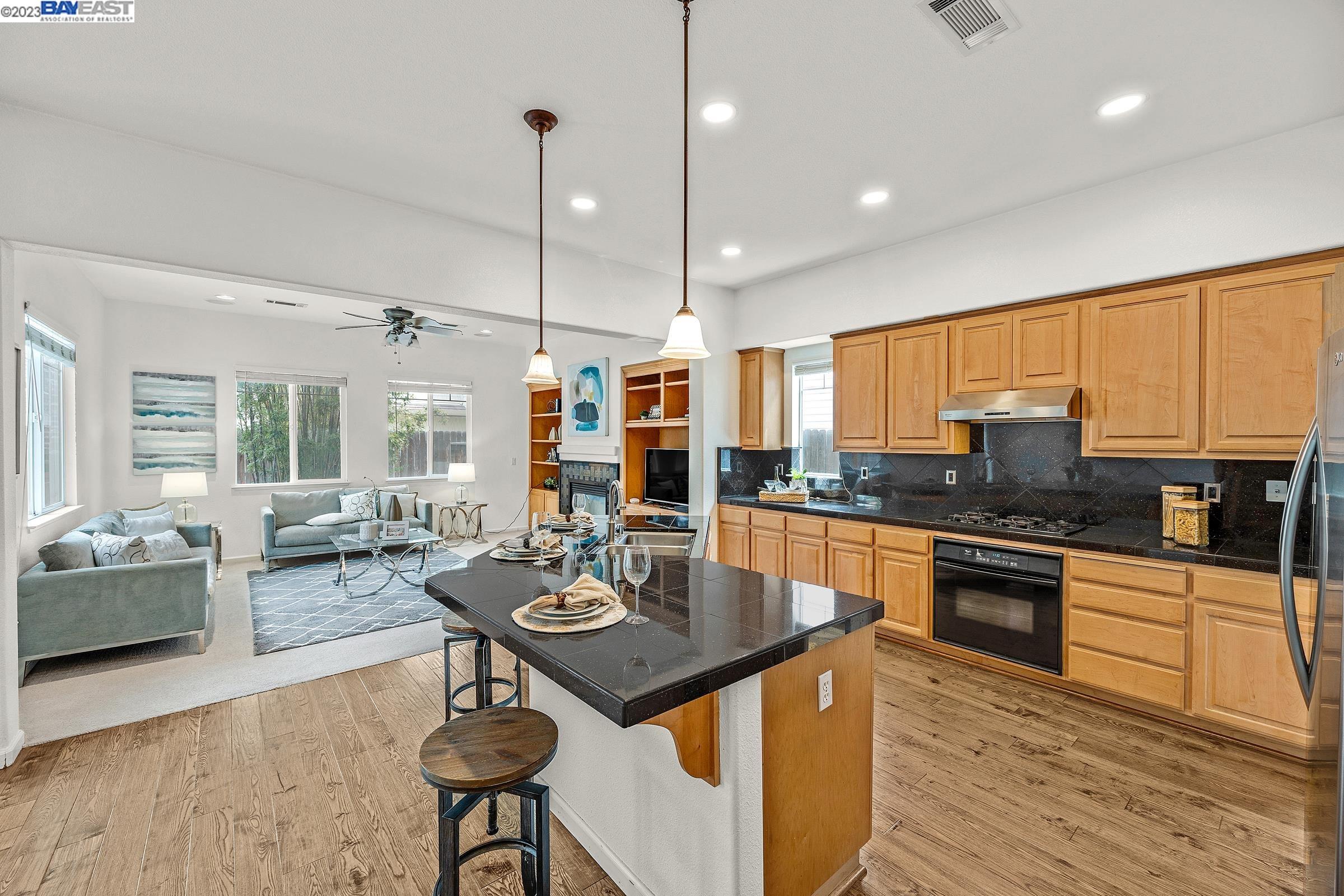 1649 Whispering Wind Dr