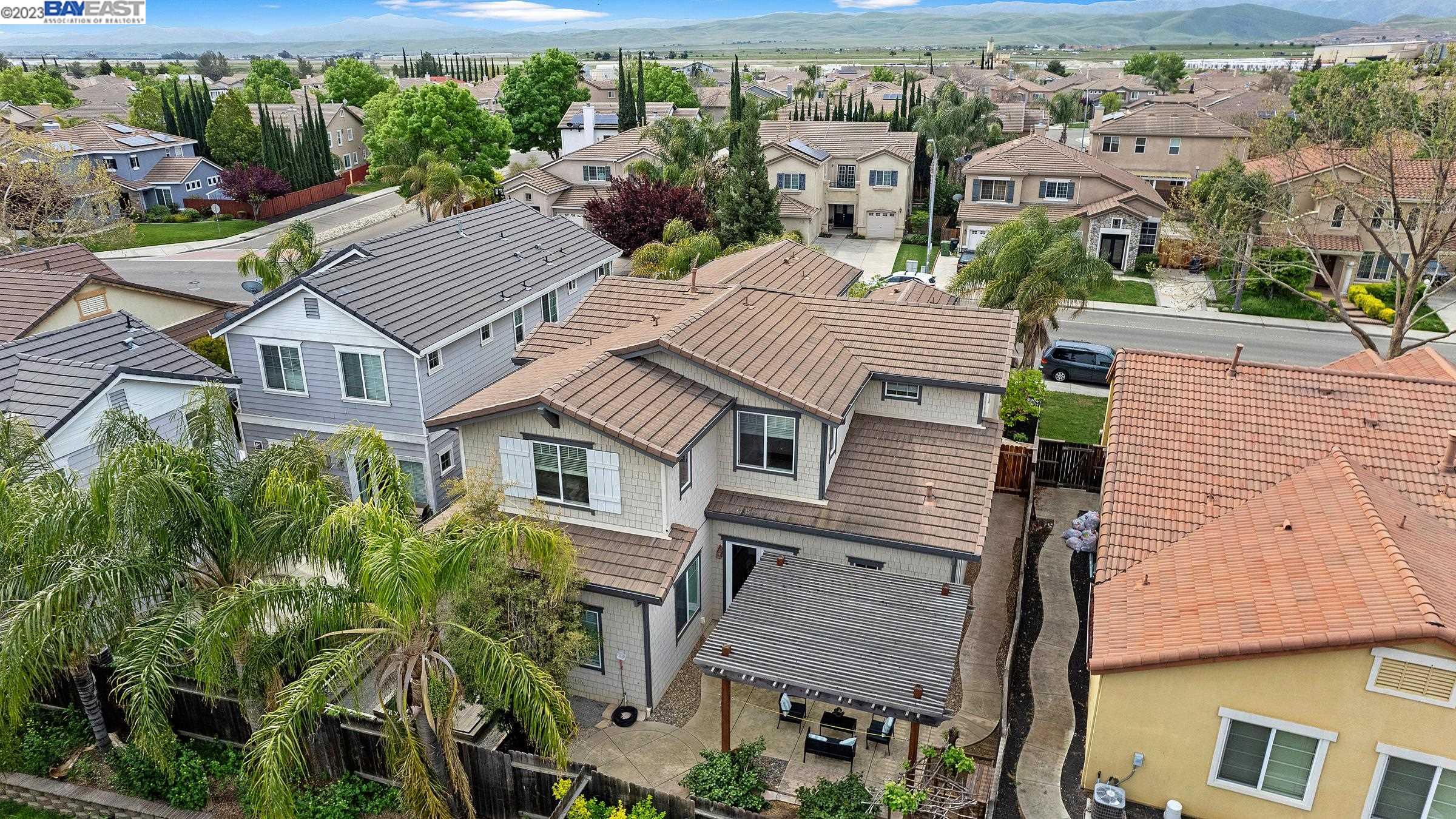 1649 Whispering Wind Dr