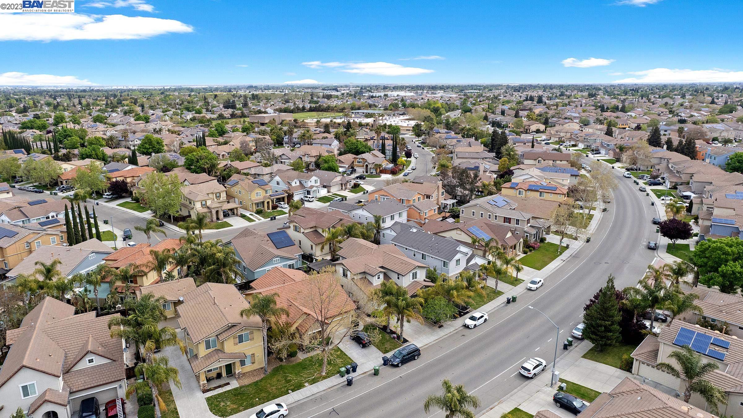 1649 Whispering Wind Dr