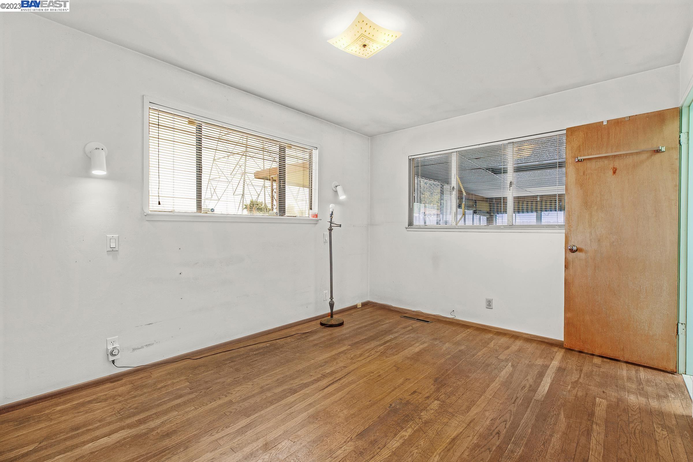 2638 Sleepy Hollow Avenue