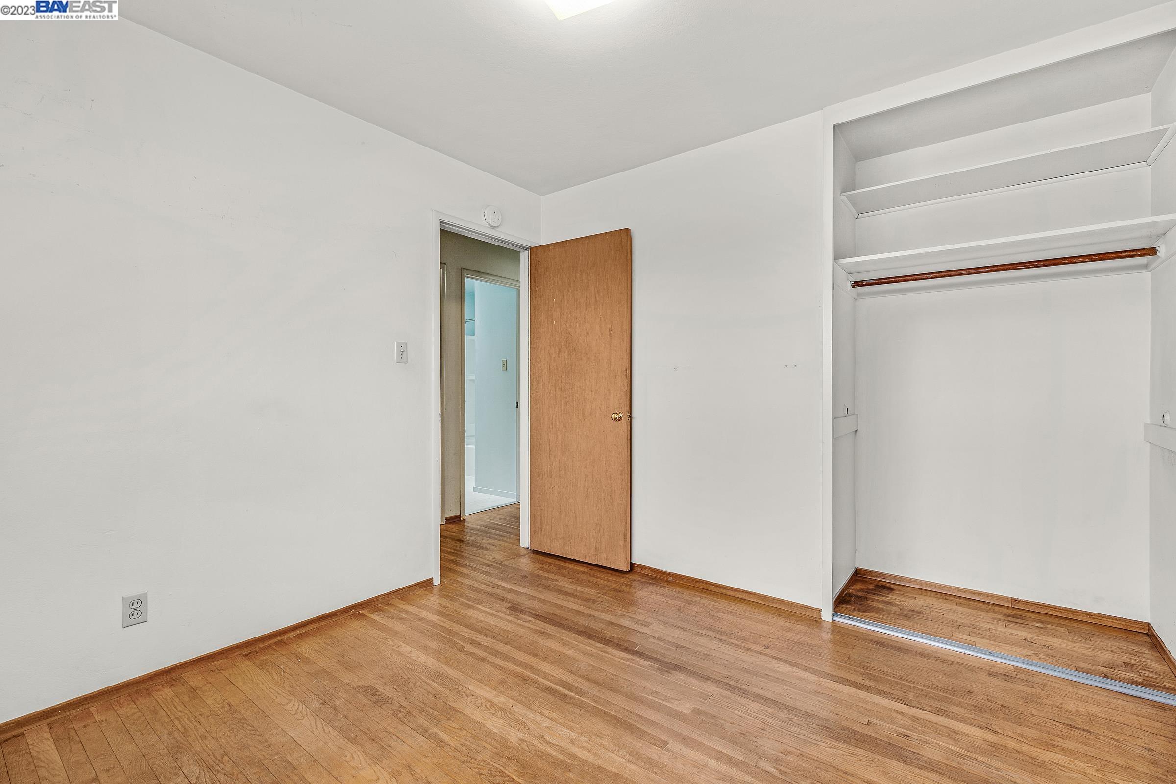 2638 Sleepy Hollow Avenue