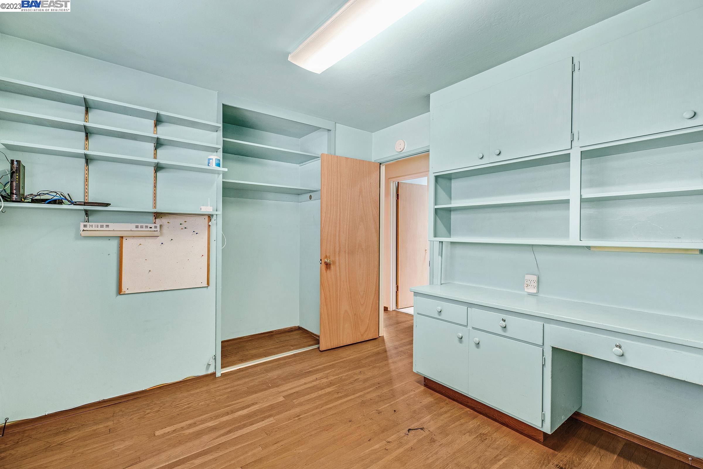 2638 Sleepy Hollow Avenue