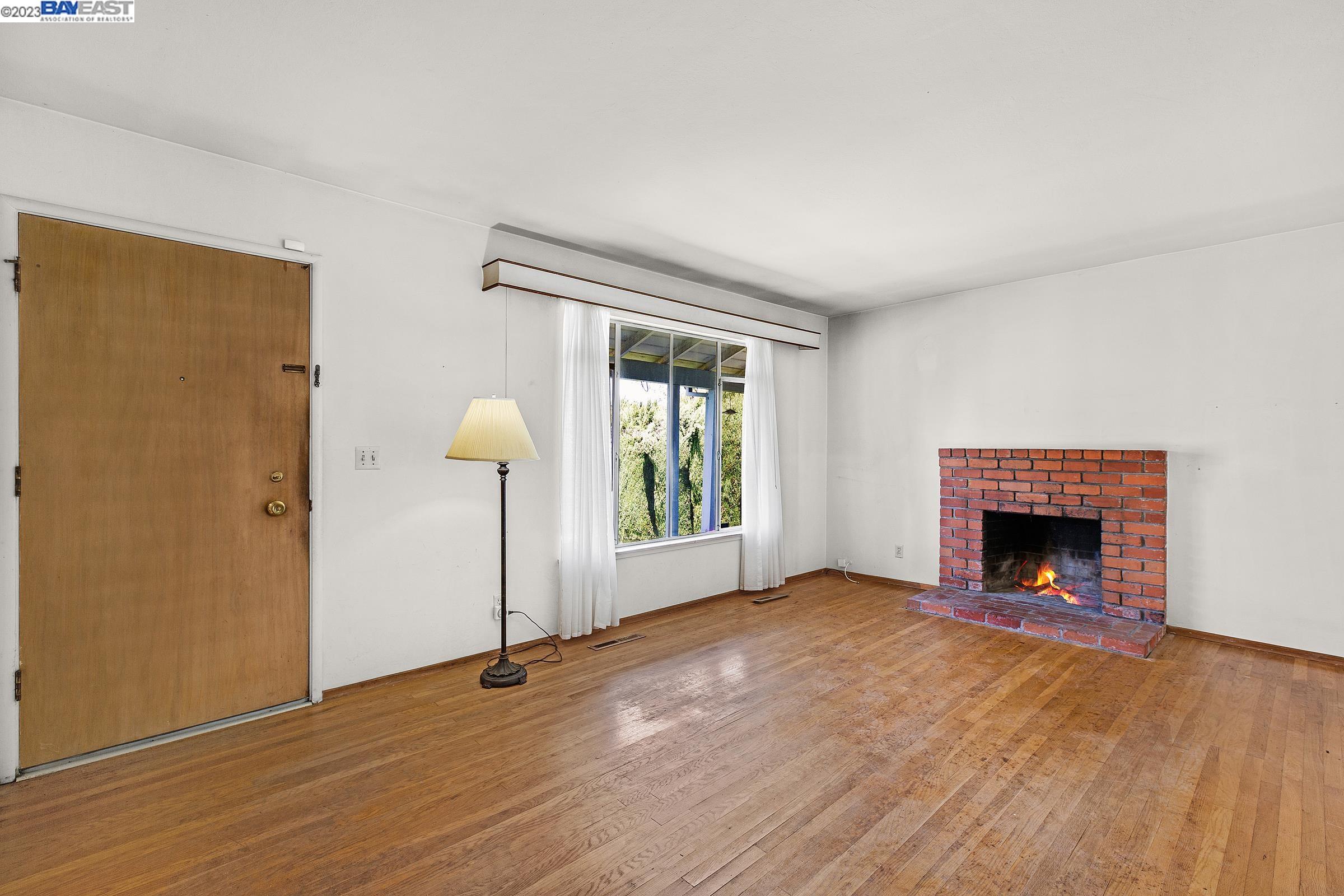 2638 Sleepy Hollow Avenue