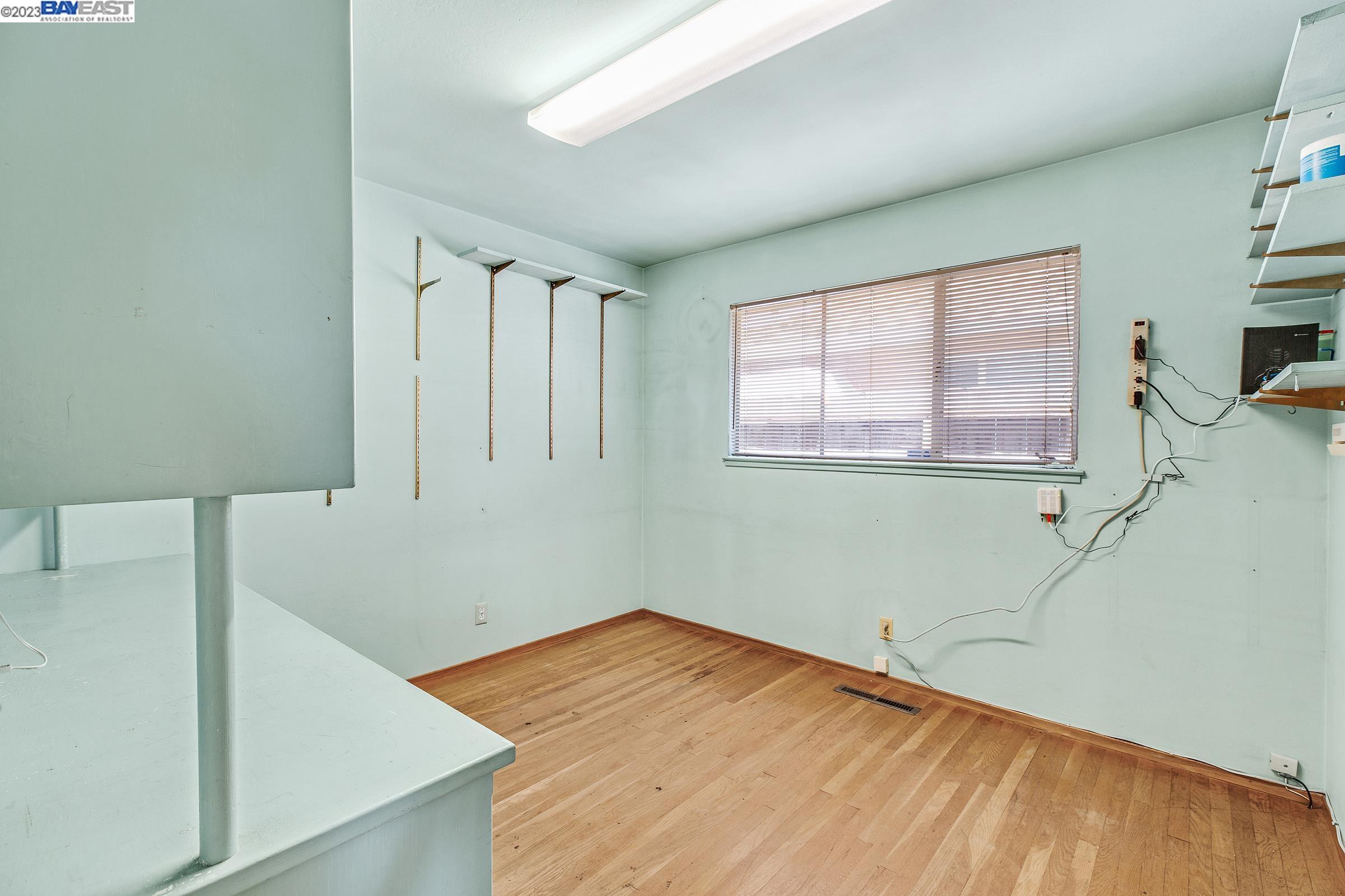 2638 Sleepy Hollow Avenue